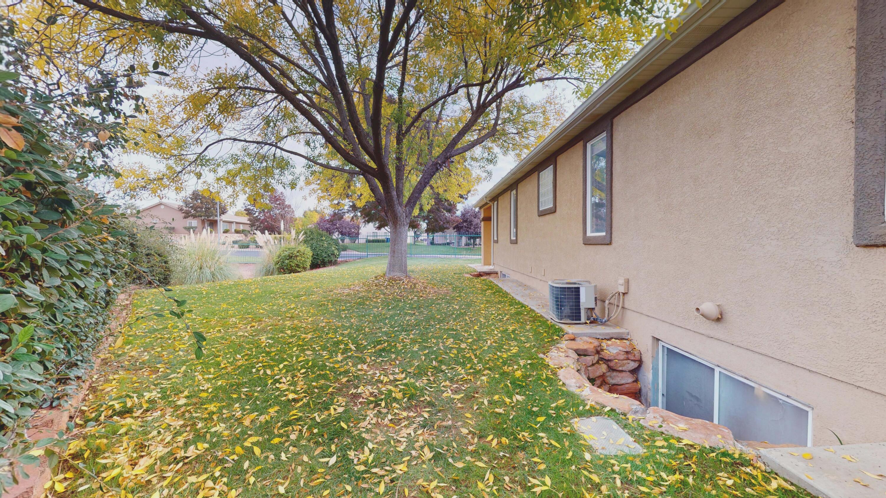 LAGUNA VILLAGES AT GREEN SPRINGS - Residential