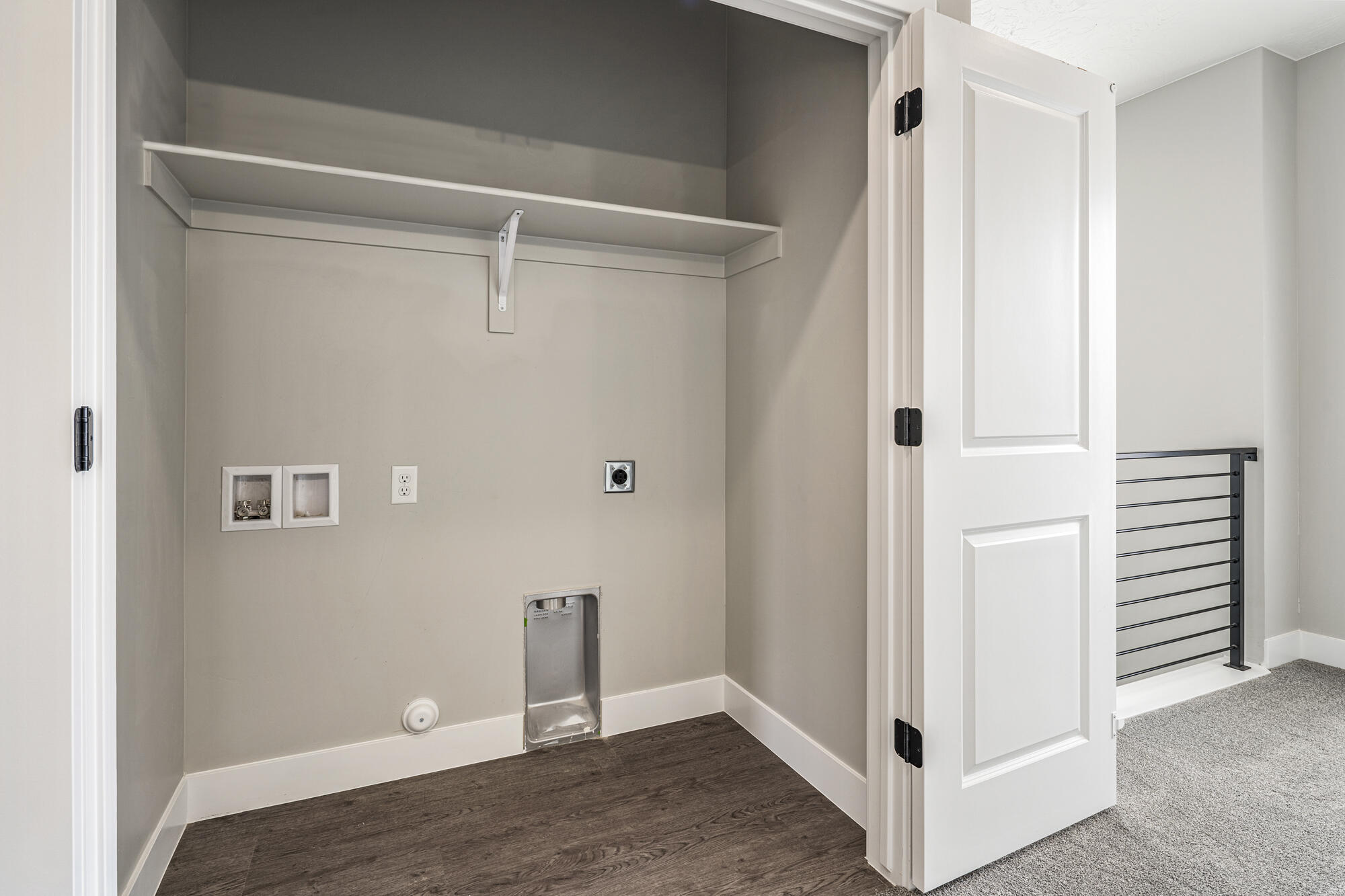 EAGLE POINTE - Residential