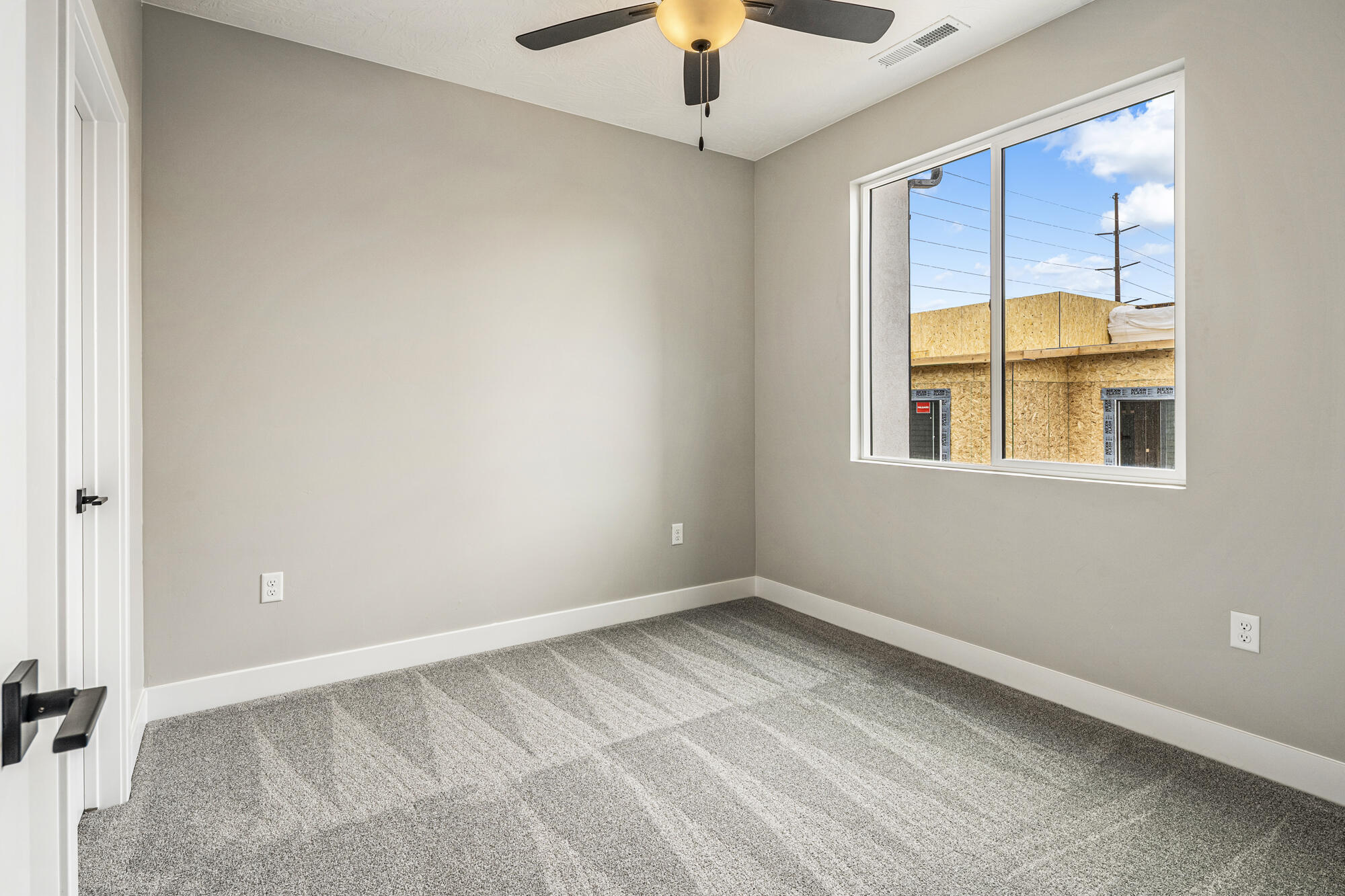 EAGLE POINTE - Residential