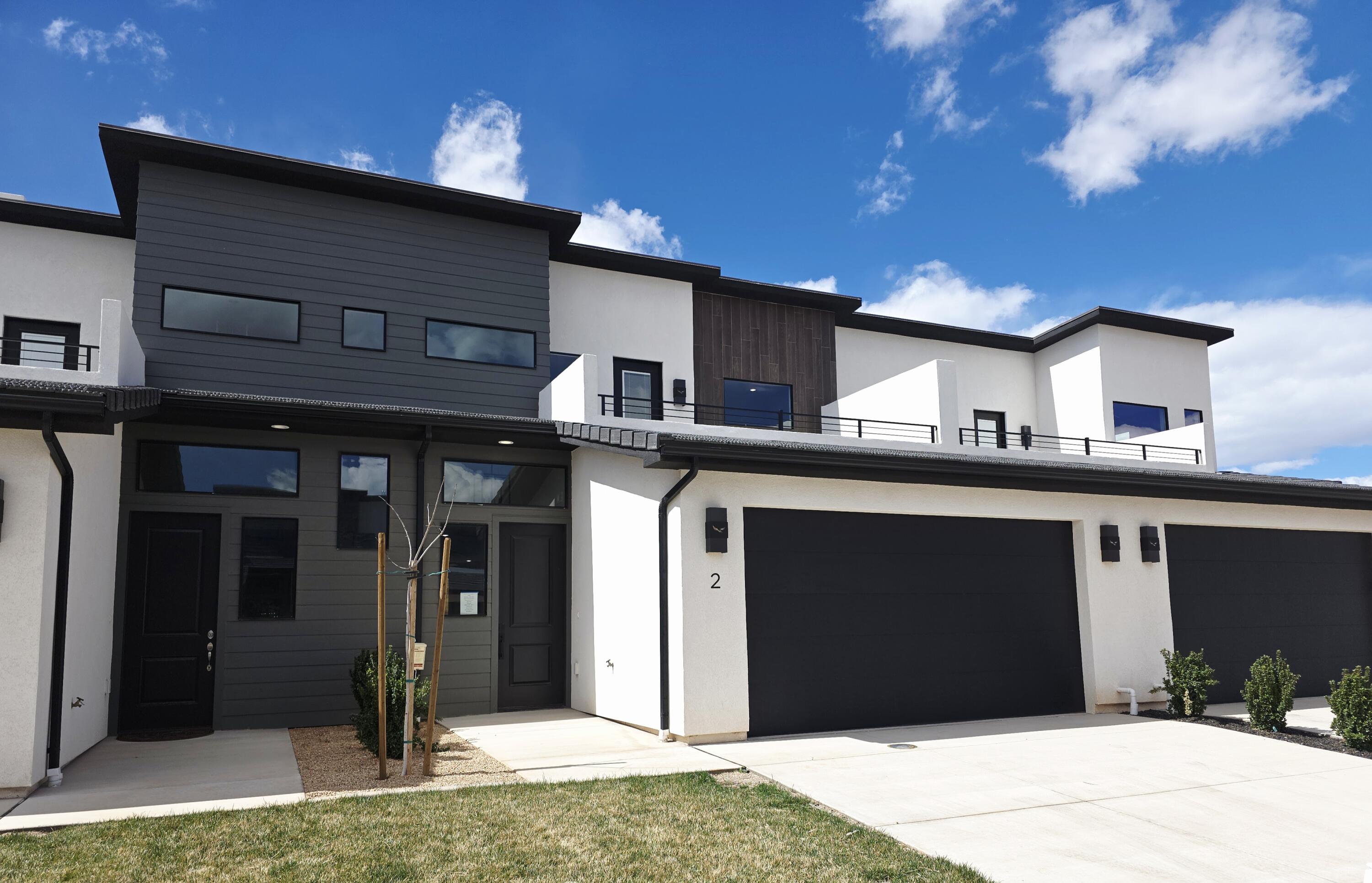 EAGLE POINTE - Residential