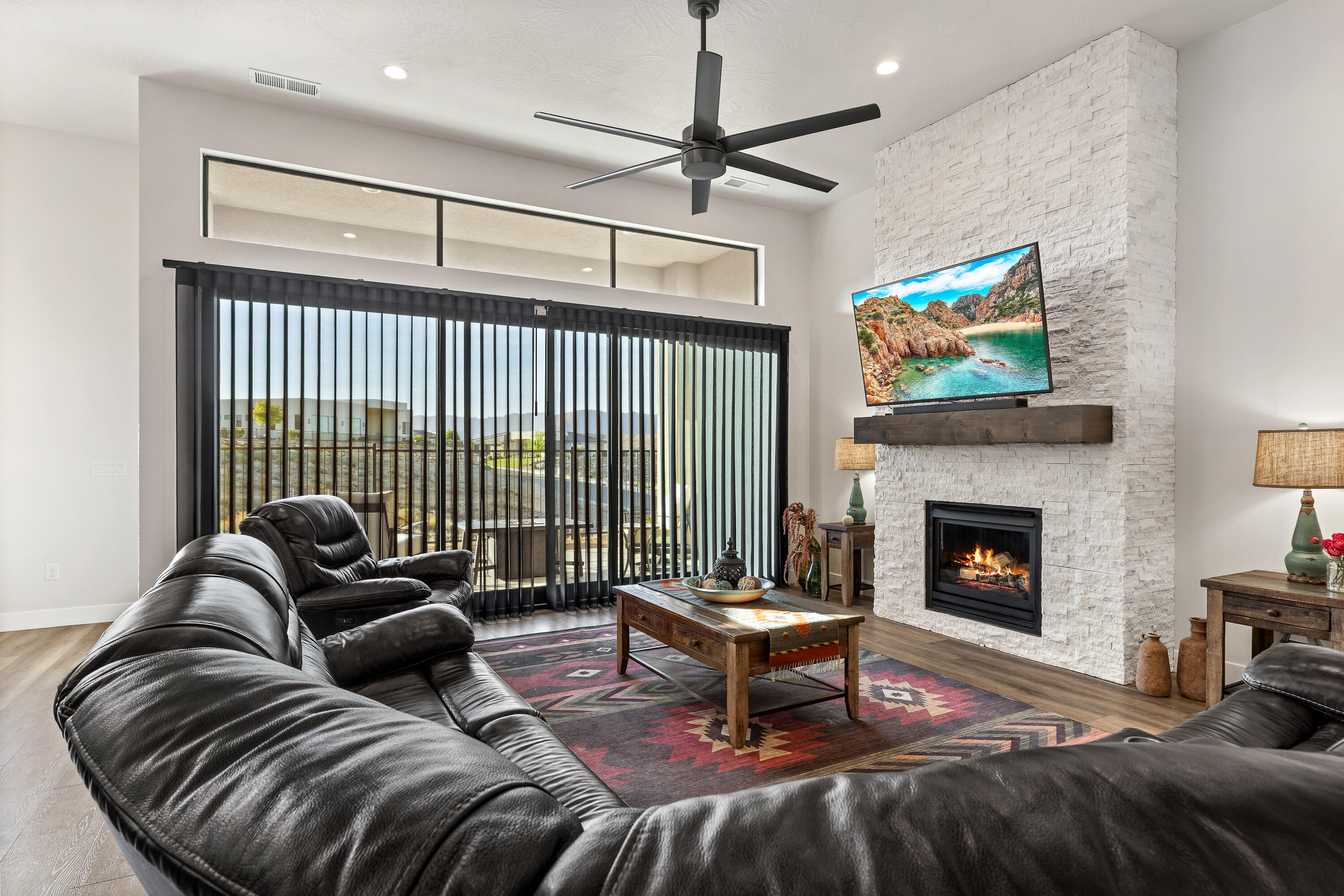 CASCATA AT DIVARIO - Residential