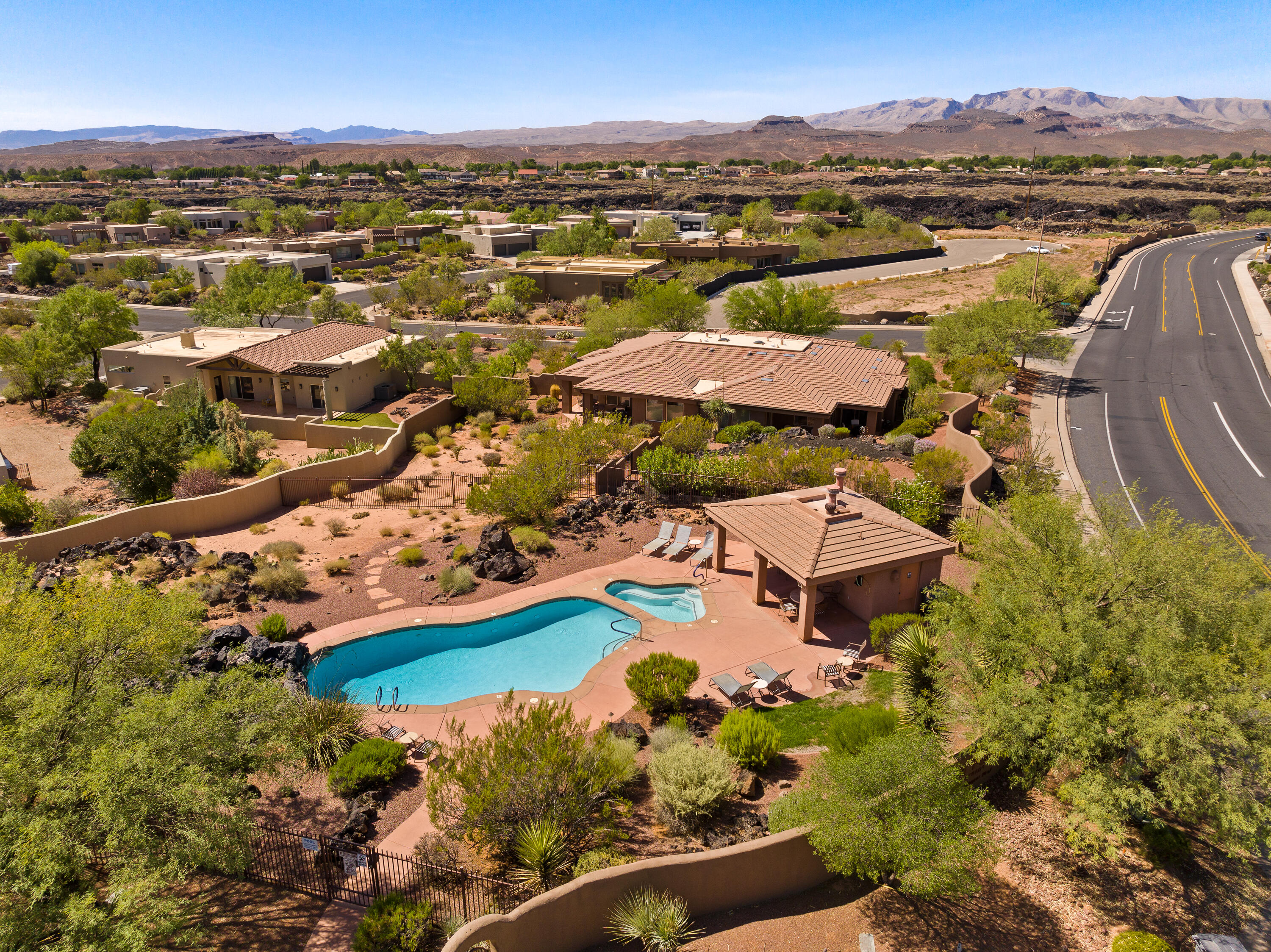 LAVA FALLS AT ENTRADA - Residential