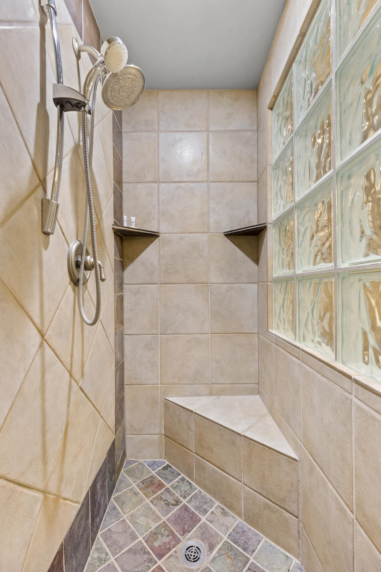 LAVA FALLS AT ENTRADA - Residential