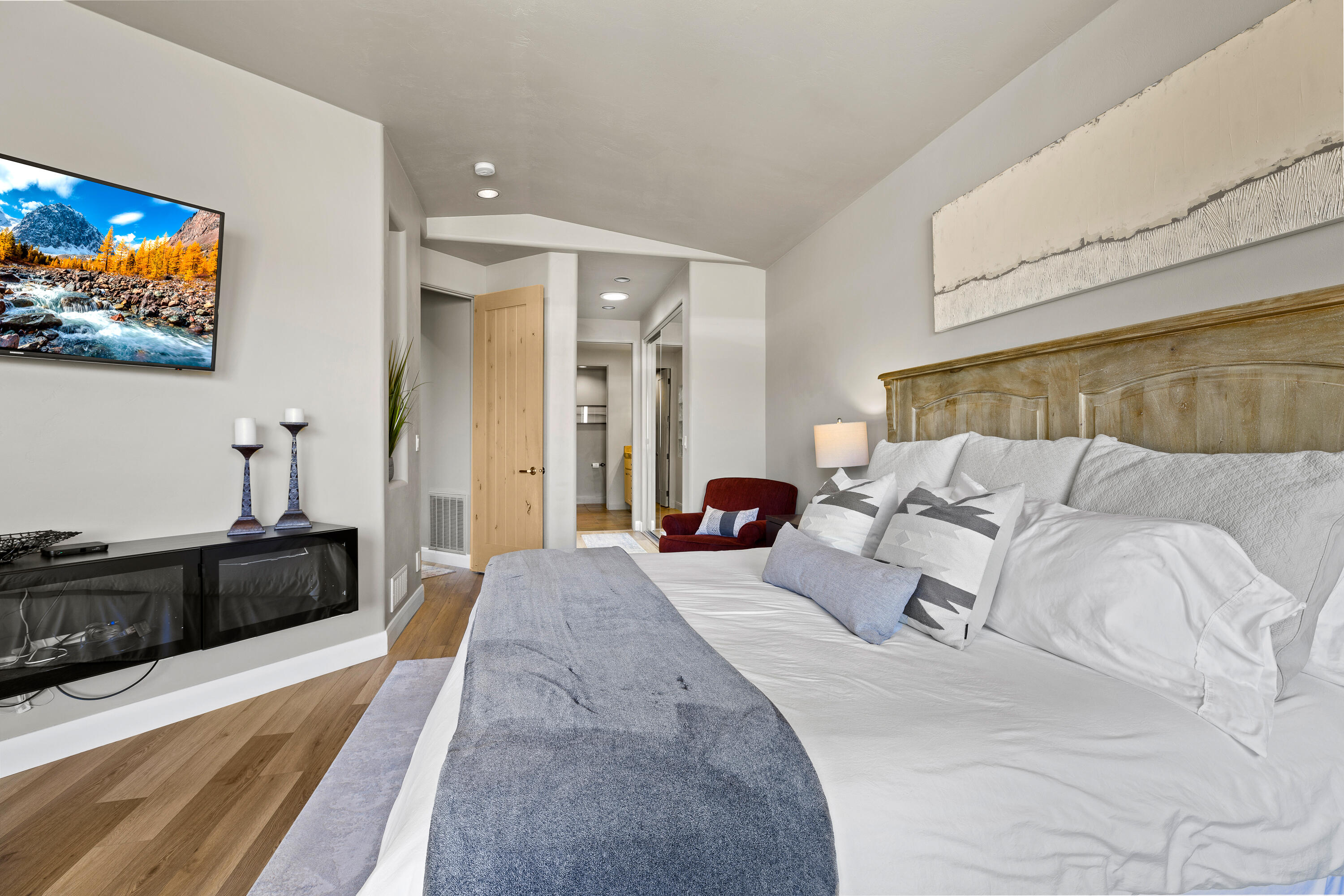 LAVA FALLS AT ENTRADA - Residential