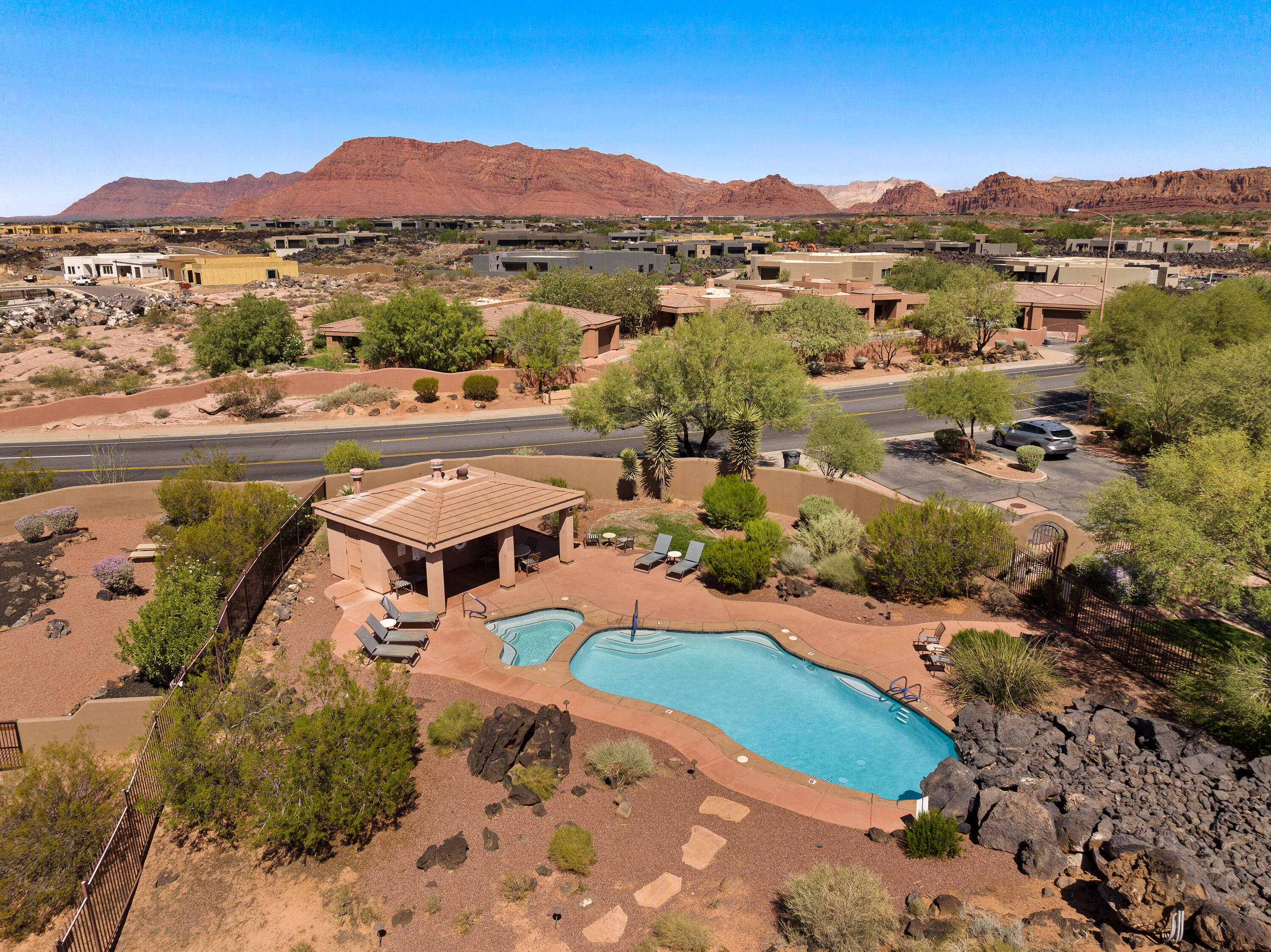 LAVA FALLS AT ENTRADA - Residential