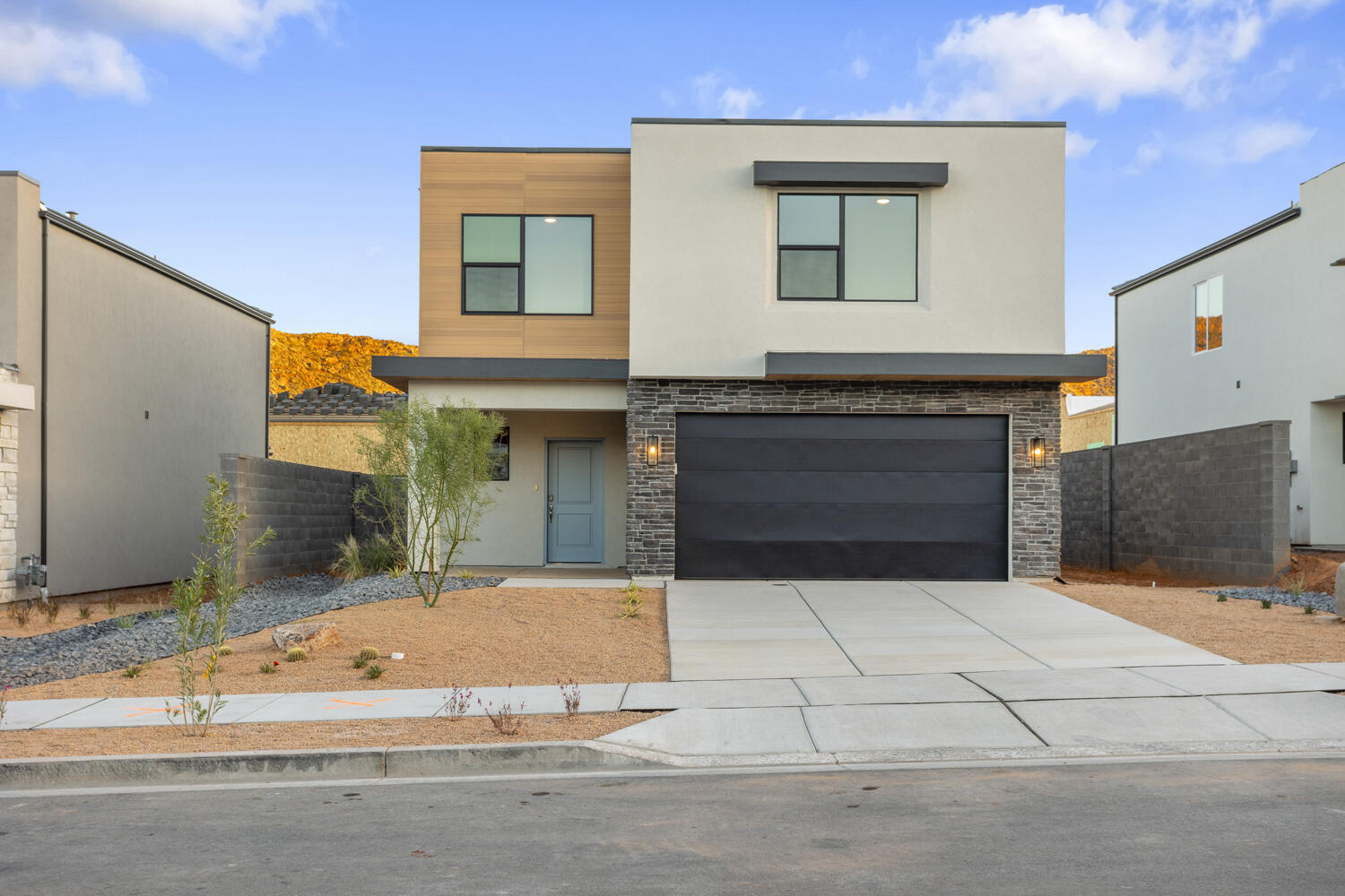 STANDING ROCK EAST AT LONG VALLEY - Residential