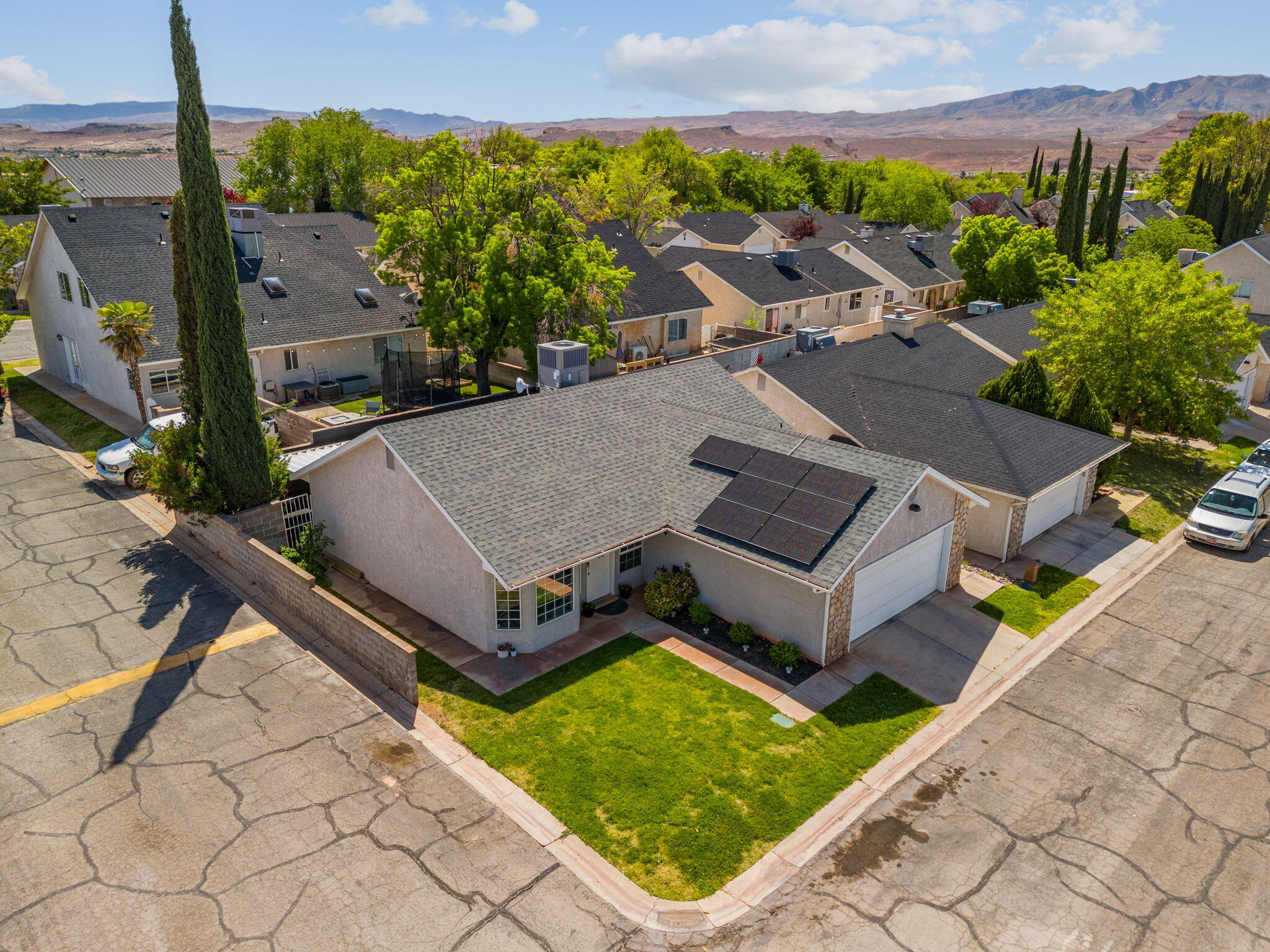 MILLCREEK COTTAGES - Residential