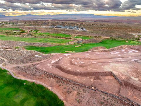 Tiny photo for 1714 N Golden Bear Way, Washington, UT 84780 (MLS # 25-266272)