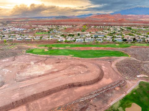 Tiny photo for 1714 N Golden Bear Way, Washington, UT 84780 (MLS # 25-266272)