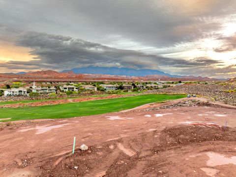 Tiny photo for 1714 N Golden Bear Way, Washington, UT 84780 (MLS # 25-266272)