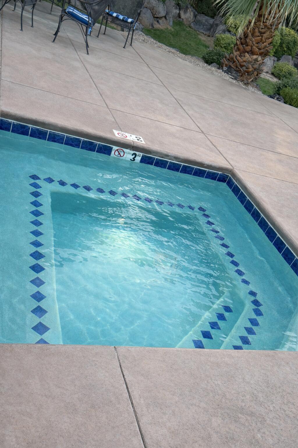 BLACKROCK CONDOS AT STONEBRIDGE - Residential