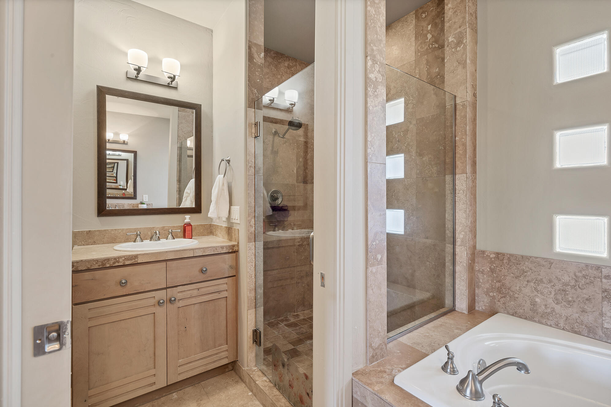 BLACKROCK CONDOS AT STONEBRIDGE - Residential