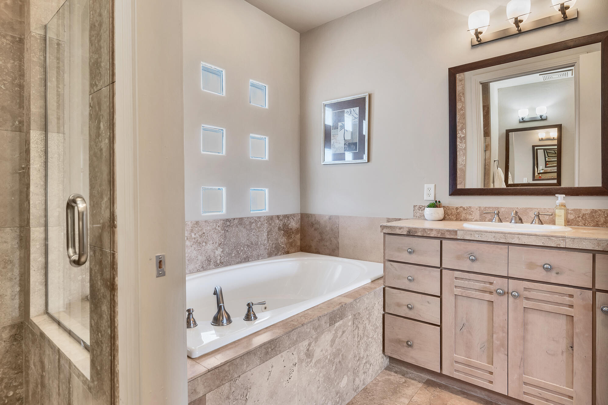 BLACKROCK CONDOS AT STONEBRIDGE - Residential