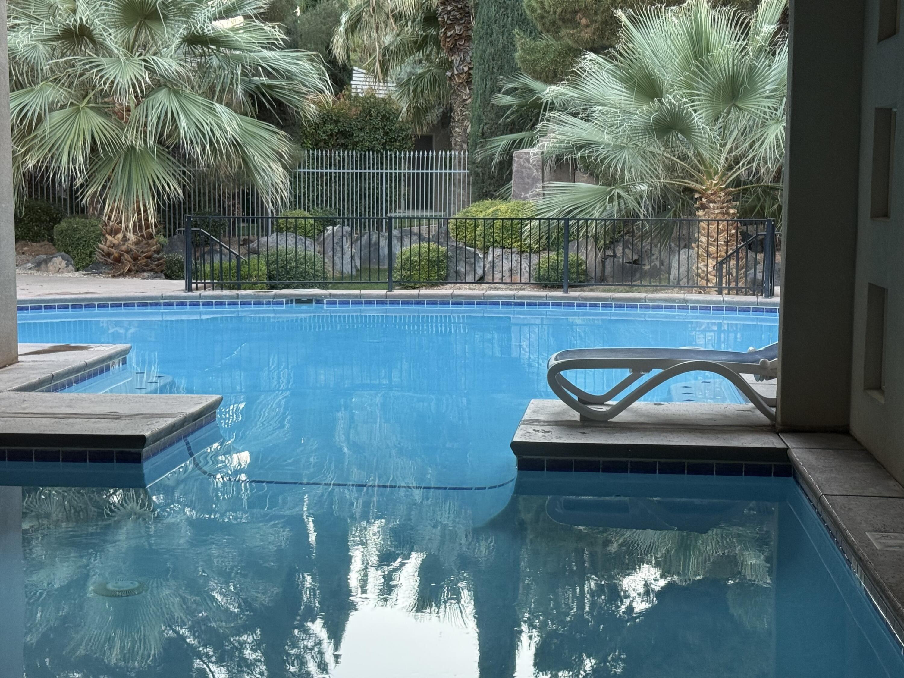 BLACKROCK CONDOS AT STONEBRIDGE - Residential