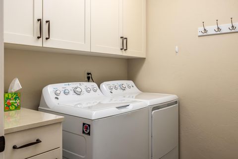 Tiny photo for 1349 Silk Berry Drive DR, Saint George, UT 84790 (MLS # 25-261336)