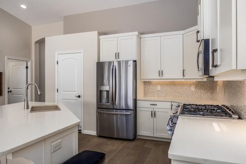 Tiny photo for 1349 Silk Berry Drive DR, Saint George, UT 84790 (MLS # 25-261336)