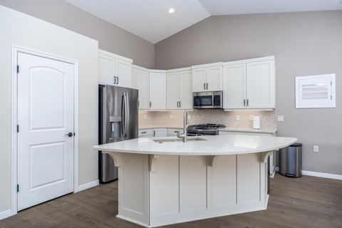 Tiny photo for 1349 Silk Berry Drive DR, Saint George, UT 84790 (MLS # 25-261336)