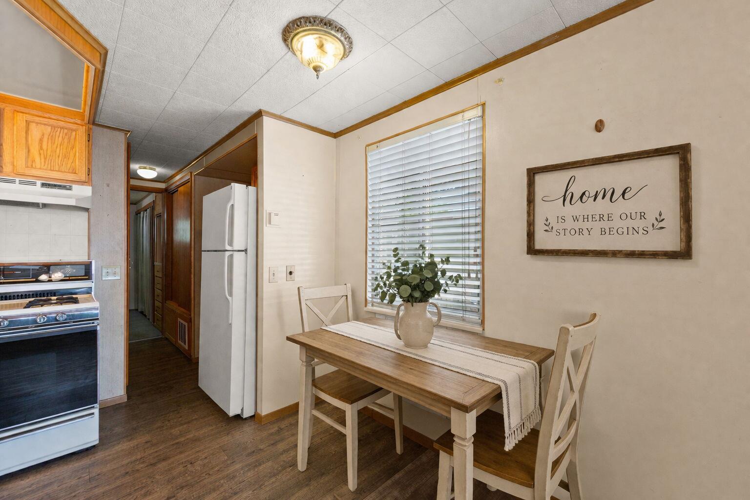 KINGS ROW ESTATES - Residential