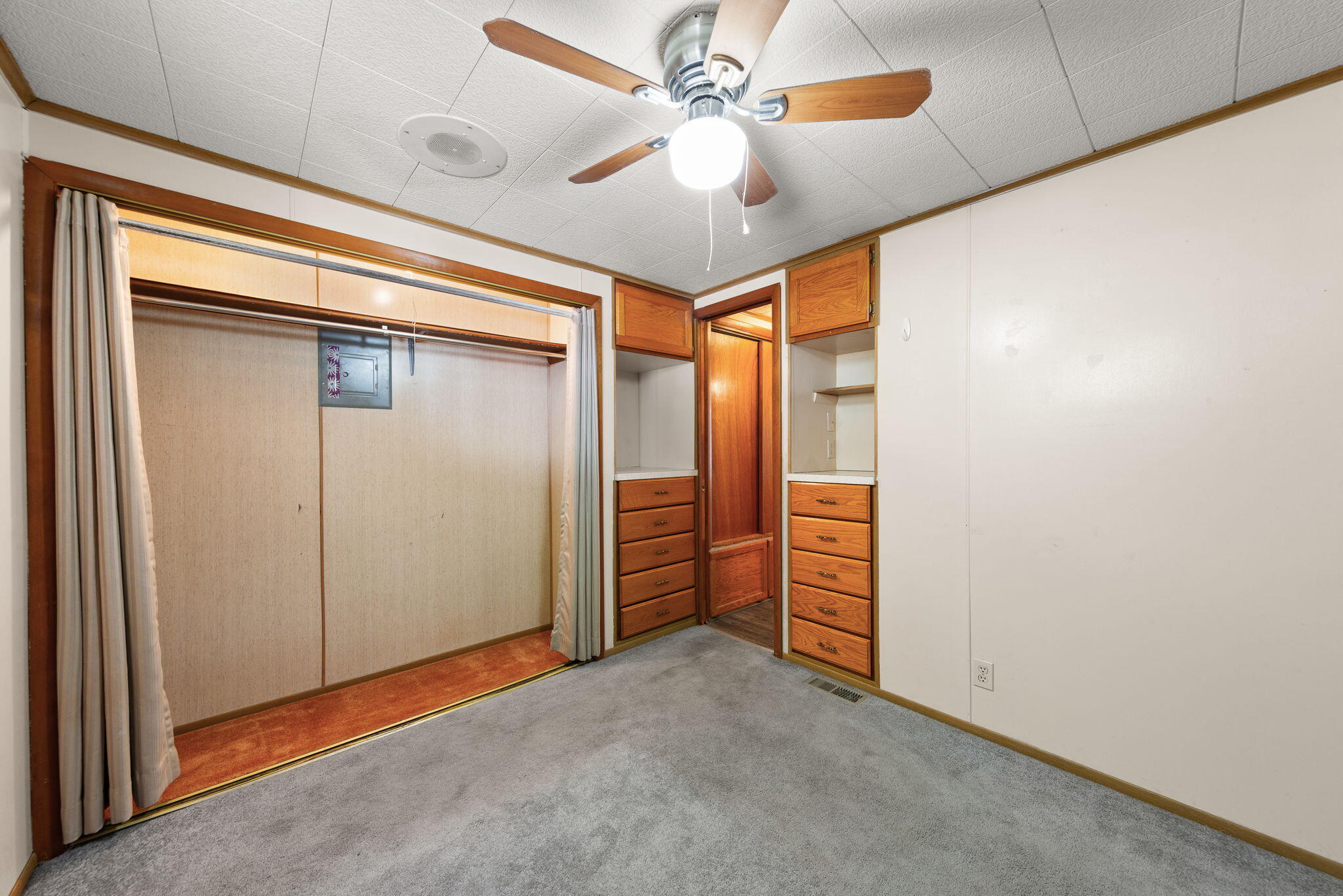 KINGS ROW ESTATES - Residential