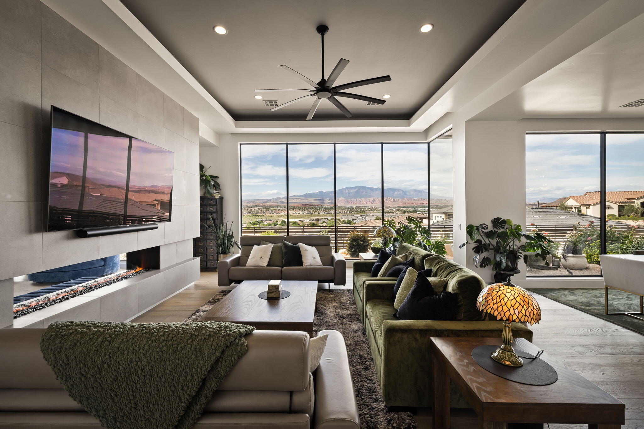 STONE CLIFF - Residential