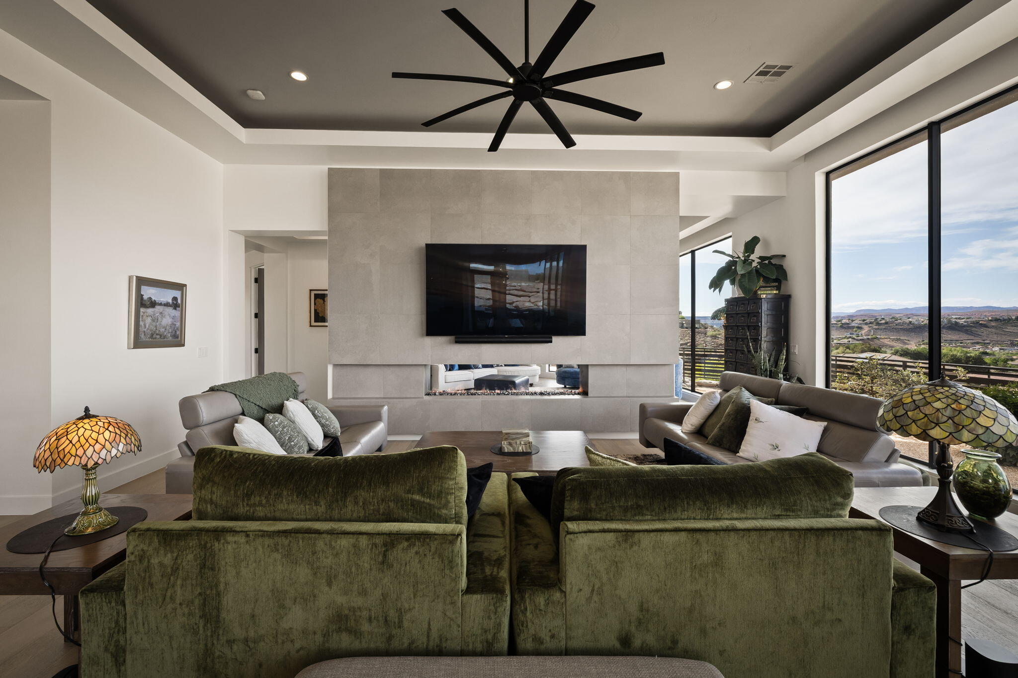 STONE CLIFF - Residential