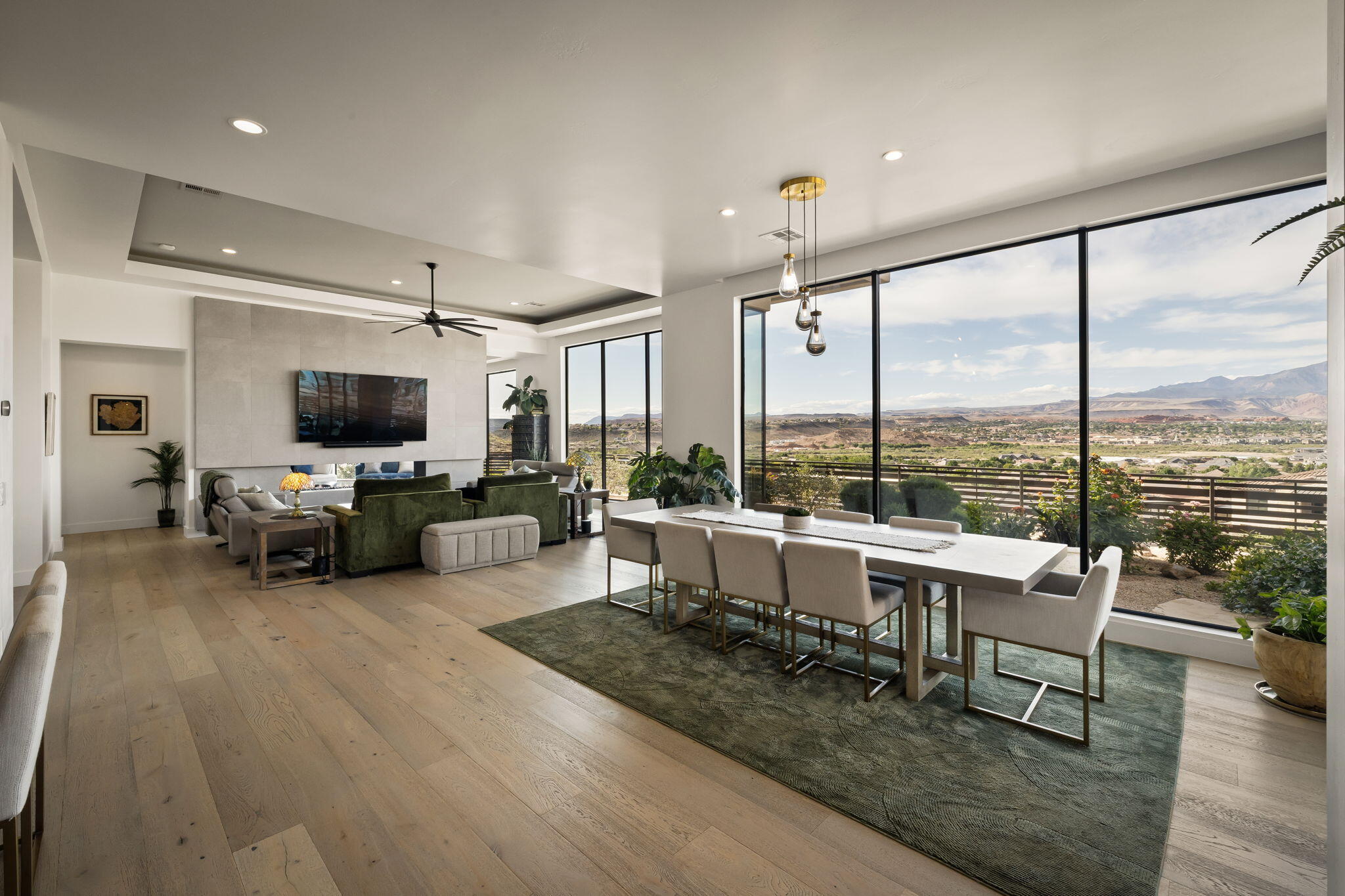 STONE CLIFF - Residential