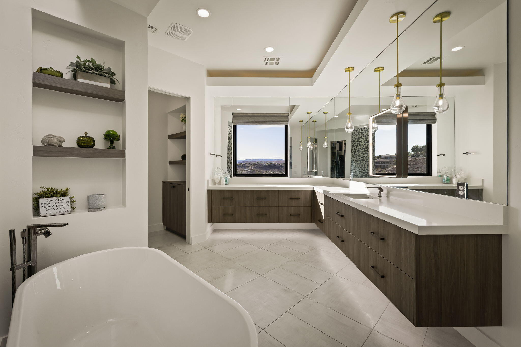 STONE CLIFF - Residential