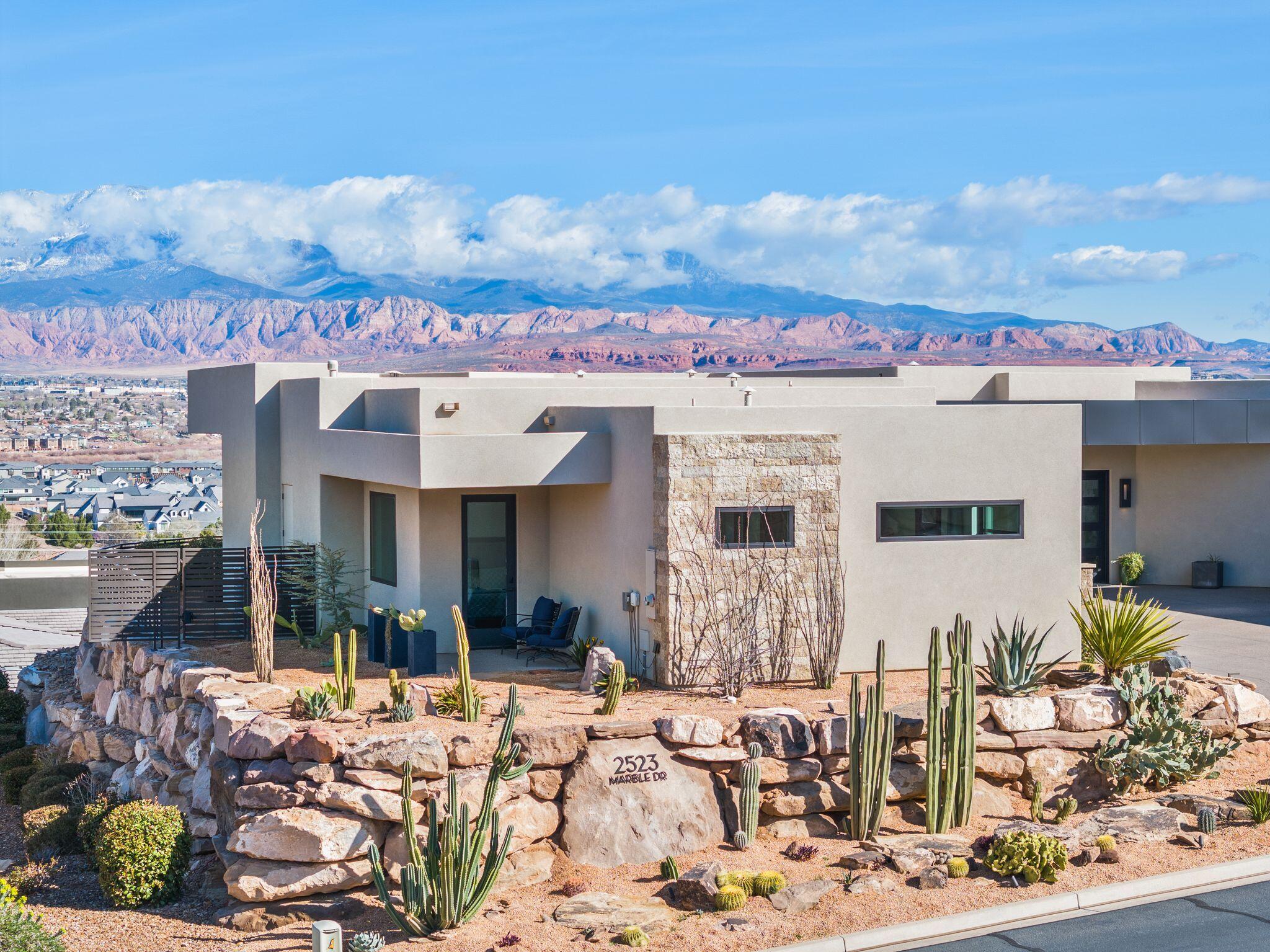 STONE CLIFF - Residential