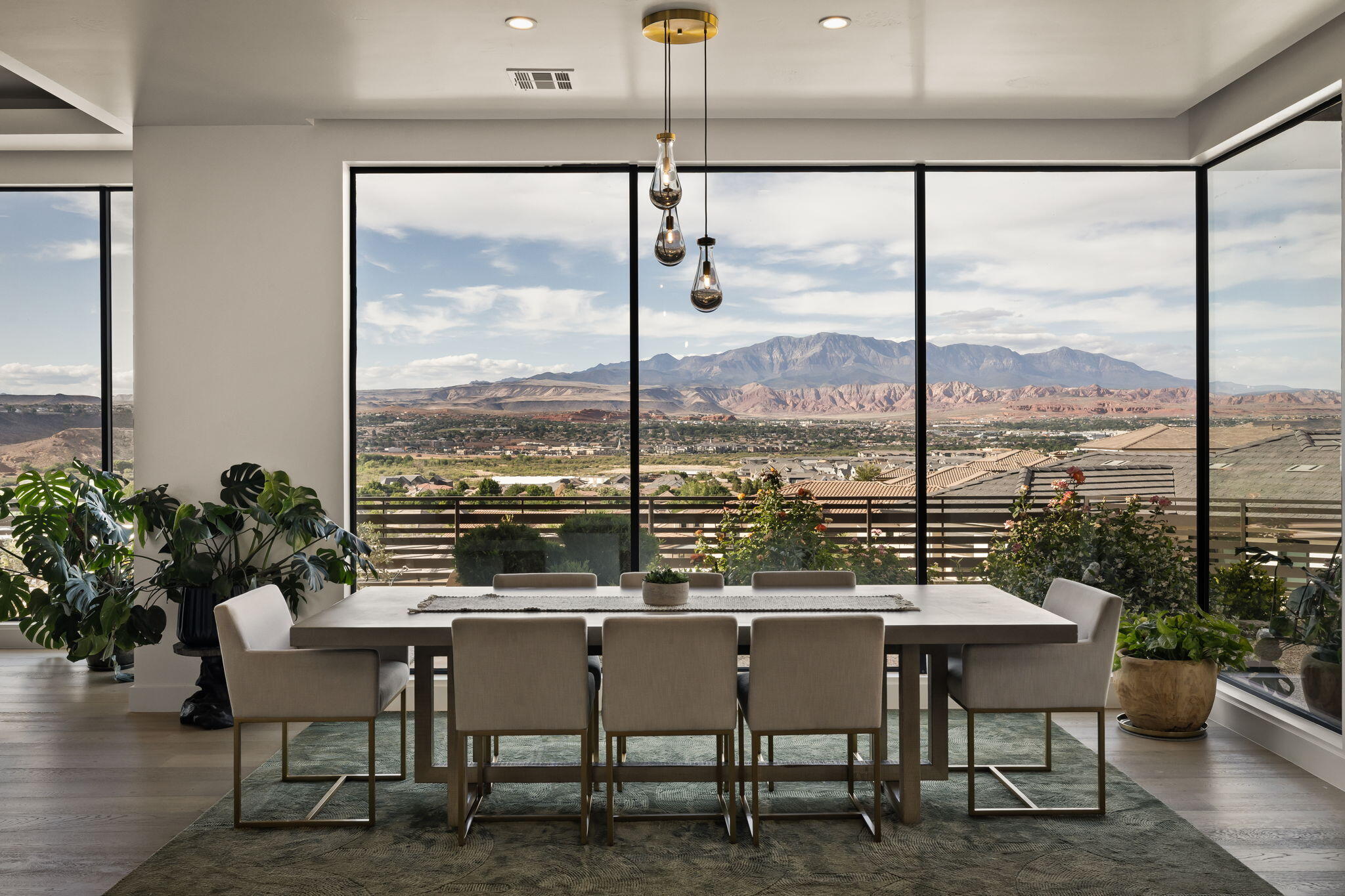STONE CLIFF - Residential