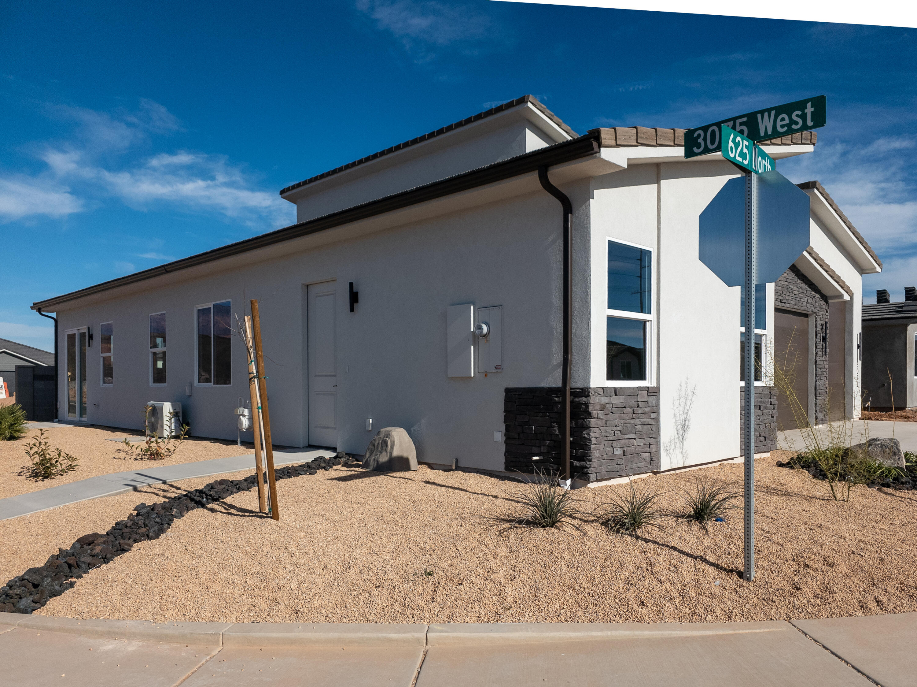 PEREGRINE POINTE WEST - Residential