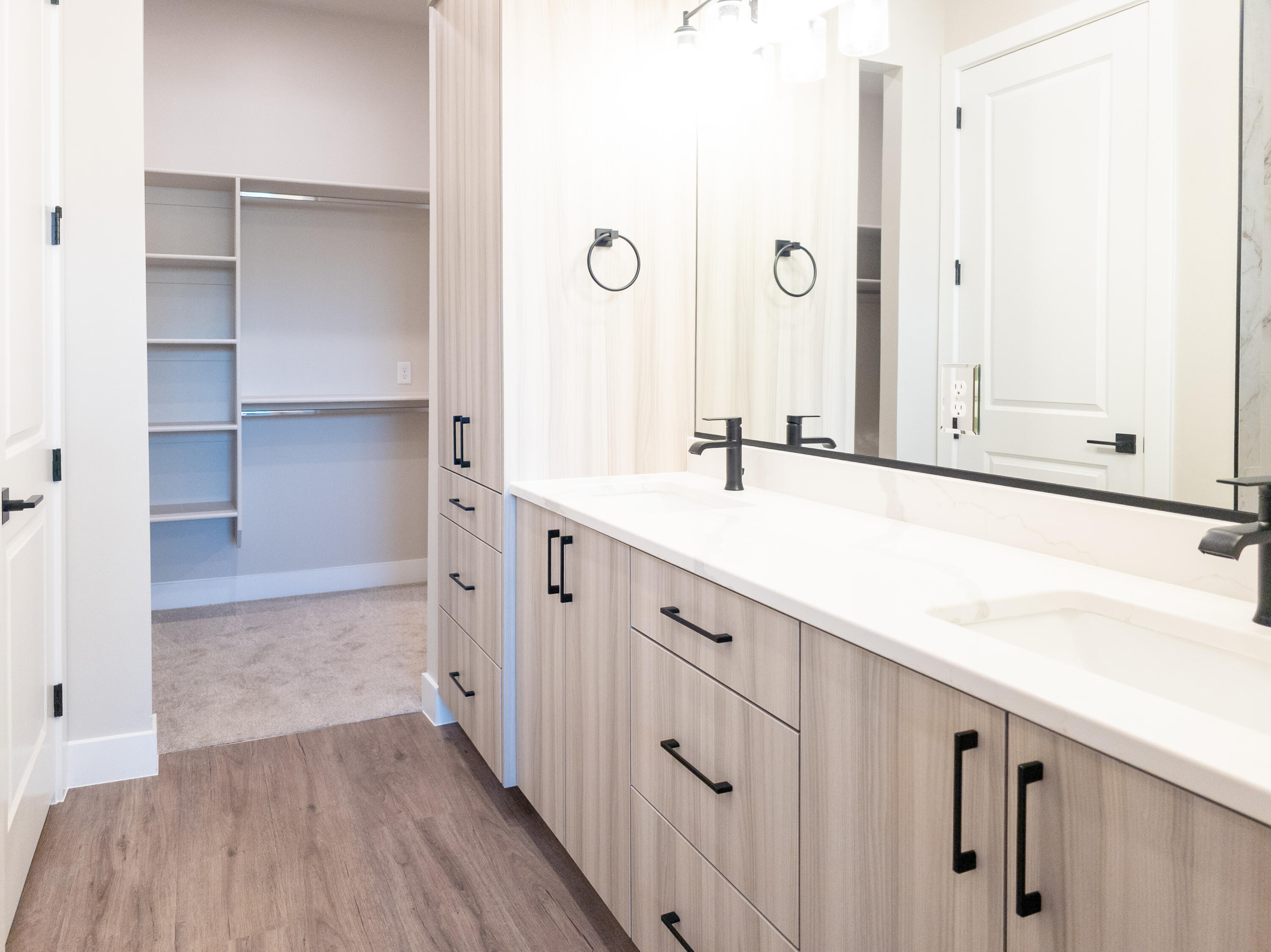 PEREGRINE POINTE WEST - Residential