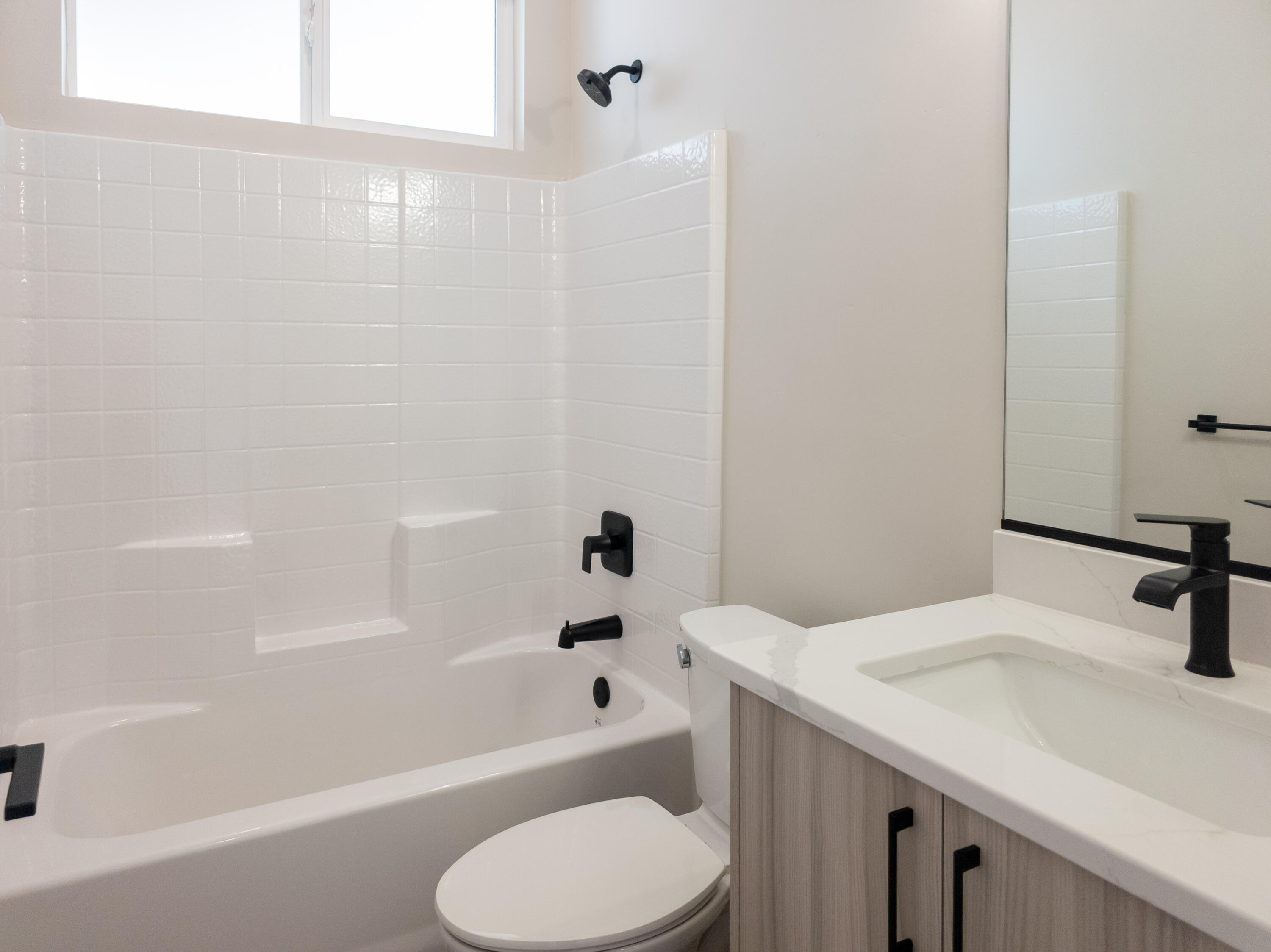 PEREGRINE POINTE WEST - Residential