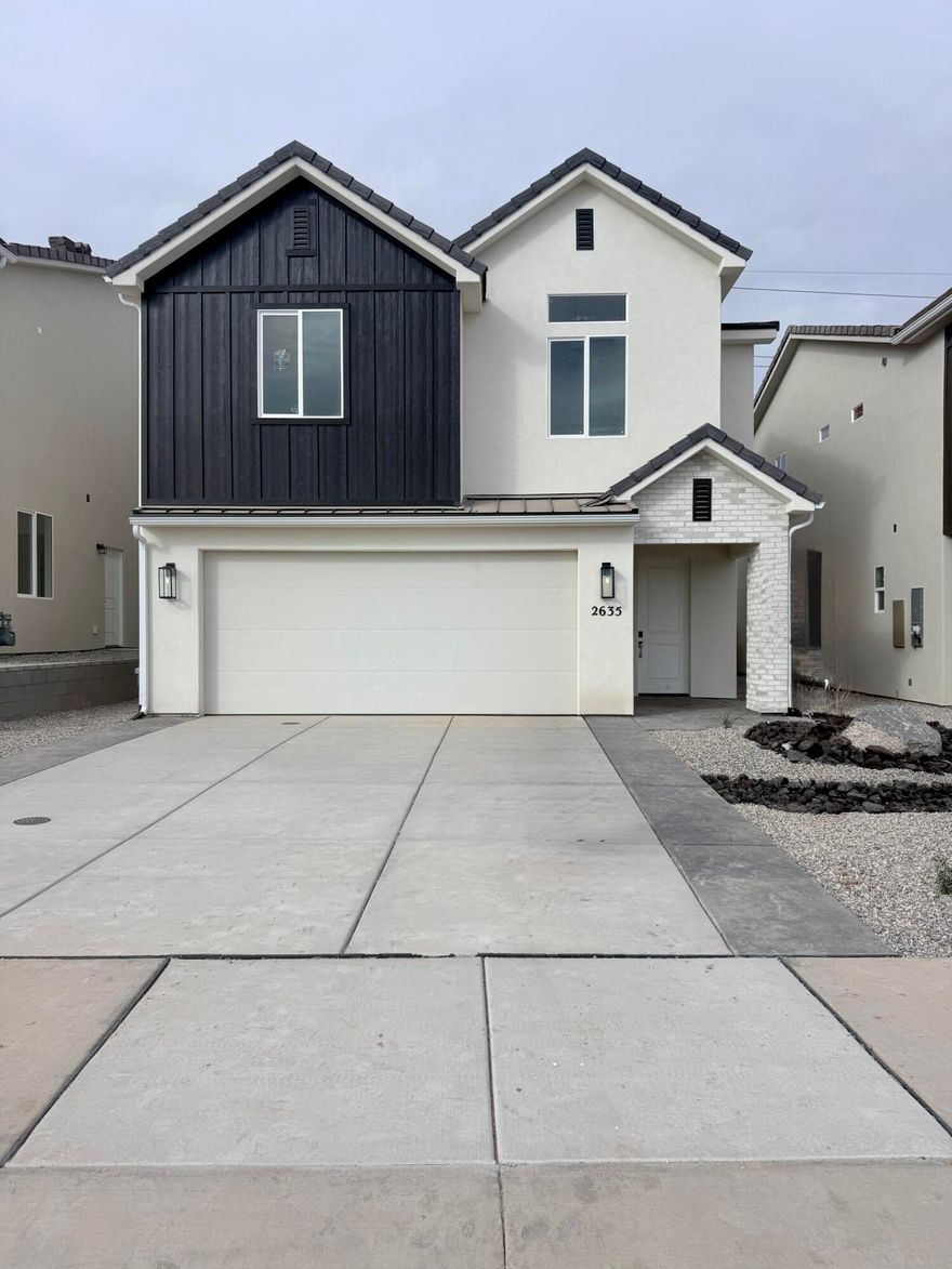 Discover our new Garden Homes, featuring GE appliances, 9-foot ceilings, quartz countertops, and LVP flooring. Enjoy front and back landscaping, a recirculation pump, radiant roof barrier, video doorbell, smart thermostat, and fiber-optic internet—all designed for comfort, efficiency, and modern living in this beautiful new community.