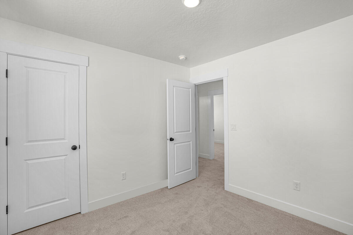 SOUTH DESERT TH - Residential