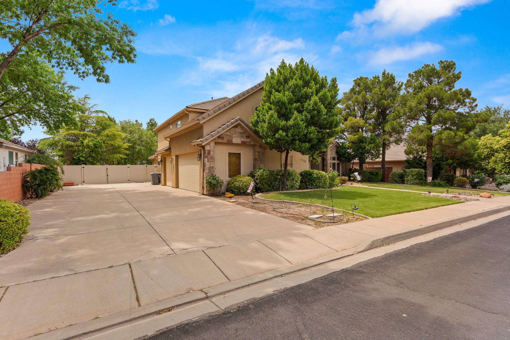 RANCHO VISTA ESTATES - Residential