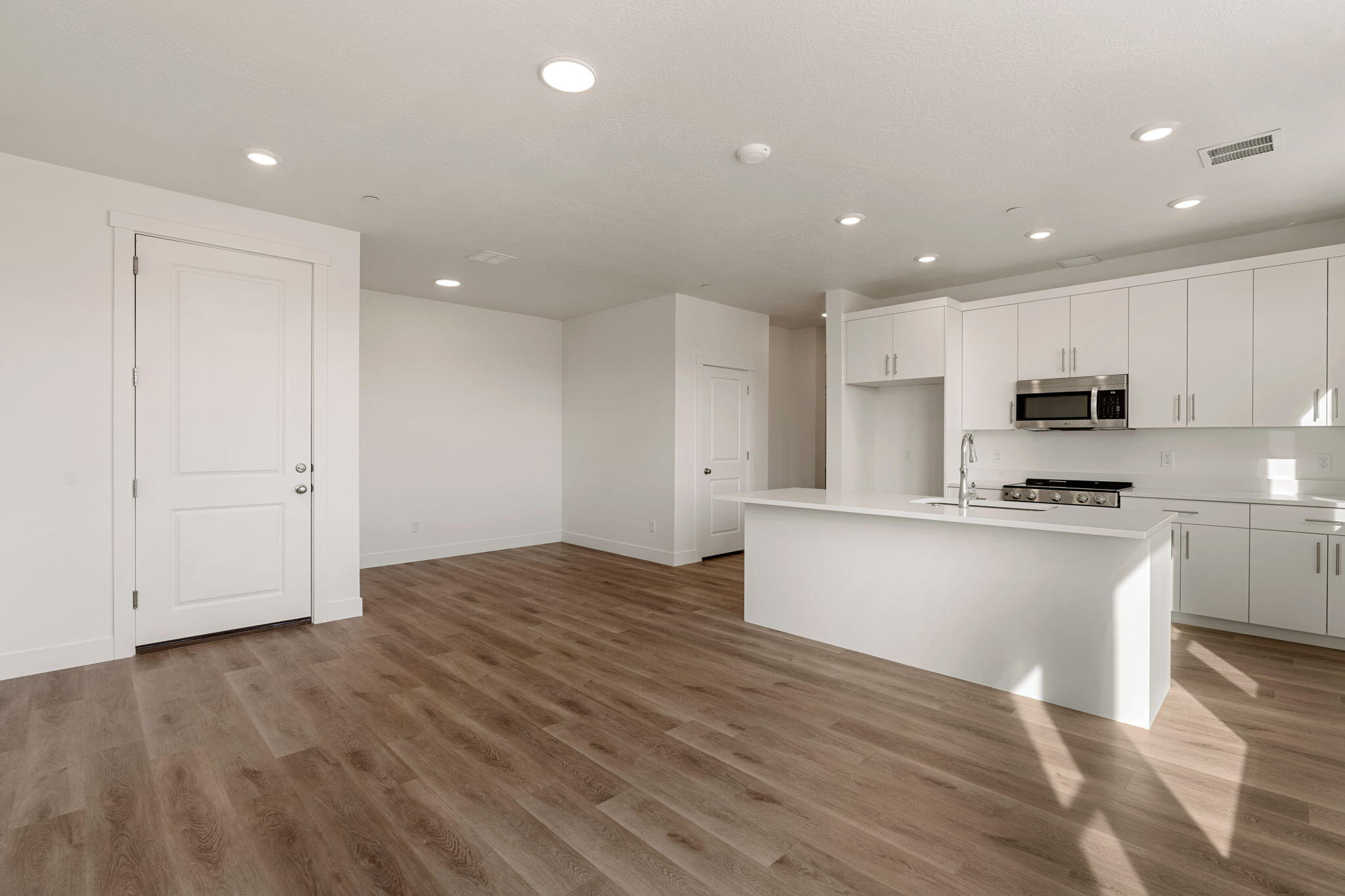 AUBURN HILLS - Residential