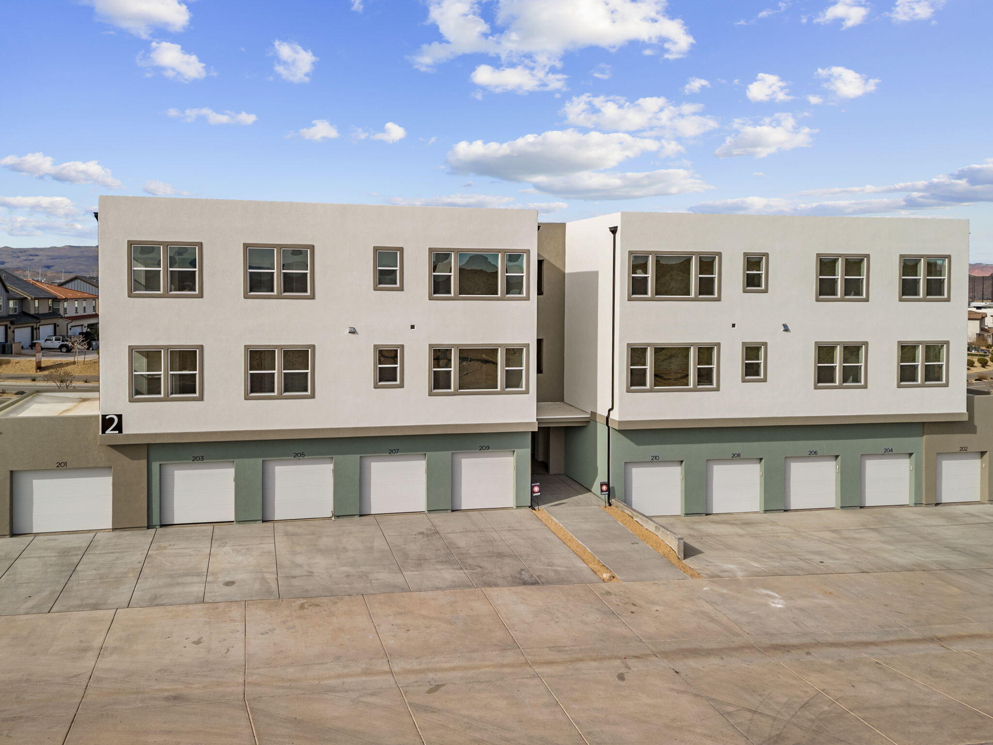 AUBURN HILLS - Residential