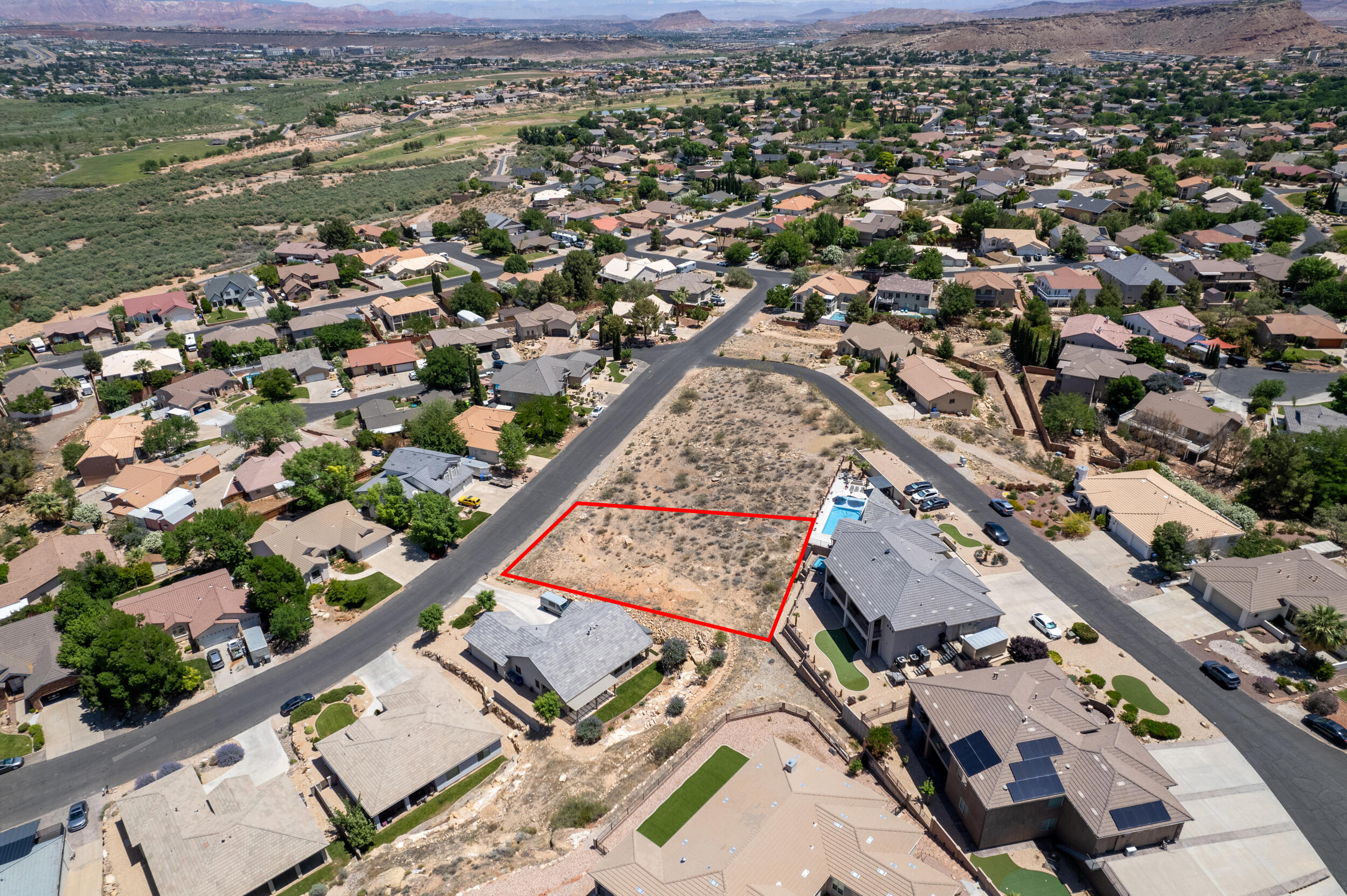 BLOOMINGTON HILLS - Land