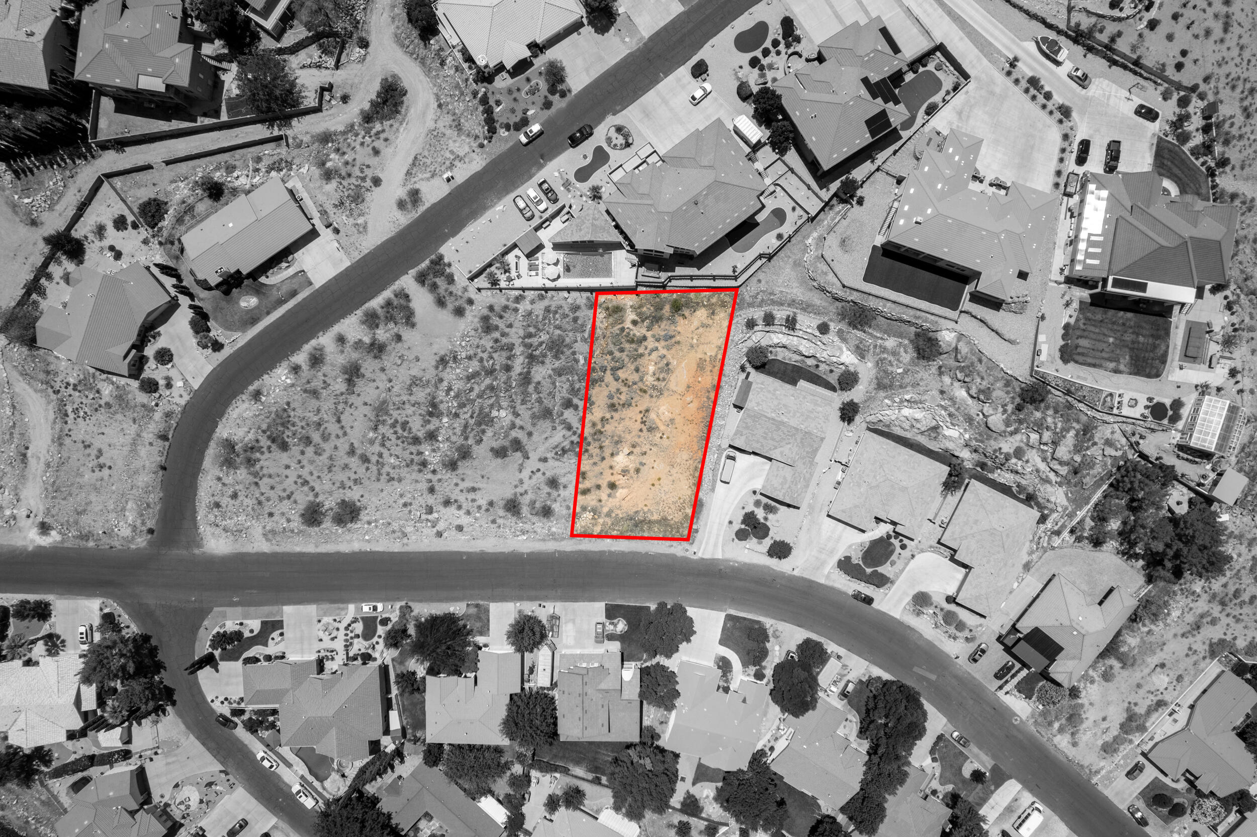 BLOOMINGTON HILLS - Land