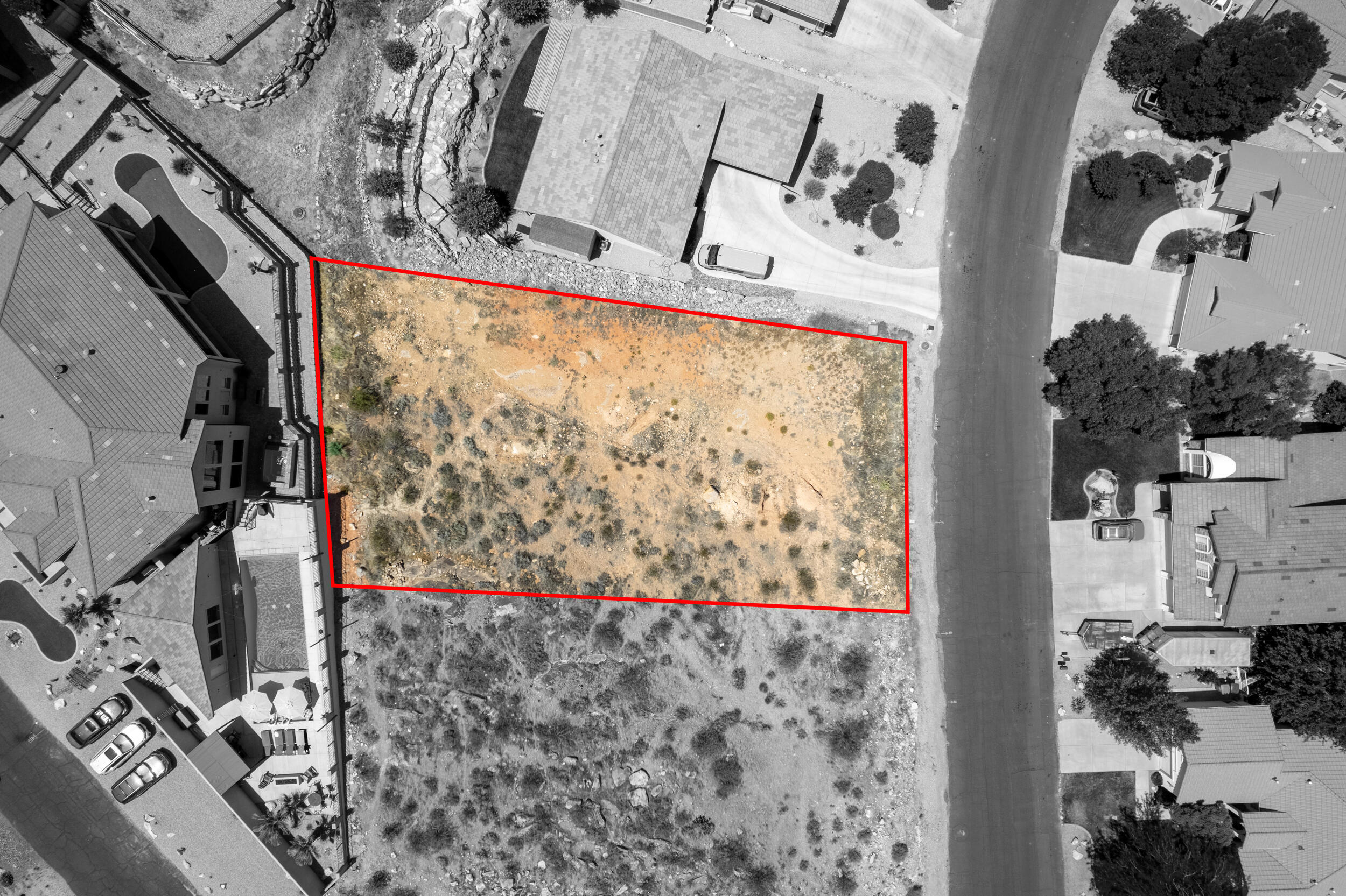 BLOOMINGTON HILLS - Land