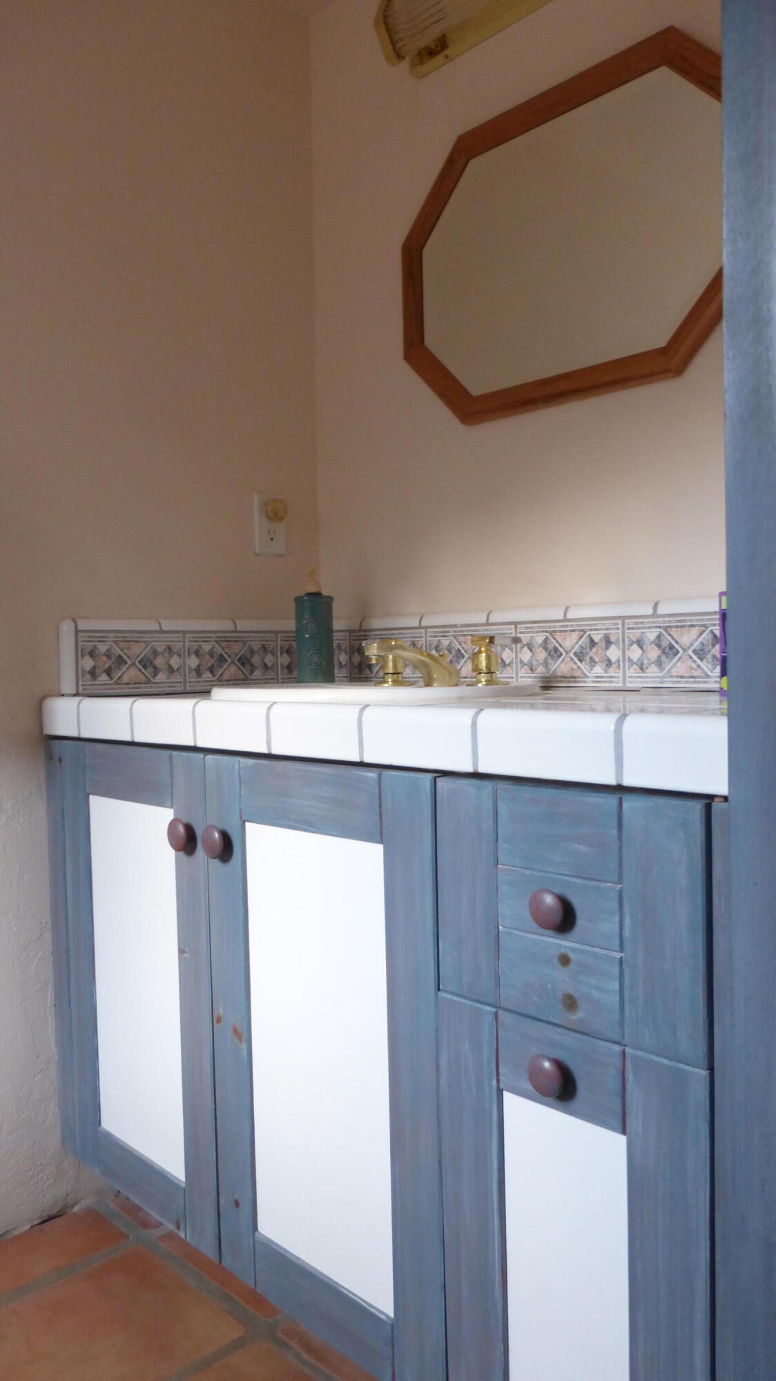 KINESAVA RESIDENTIAL - Residential