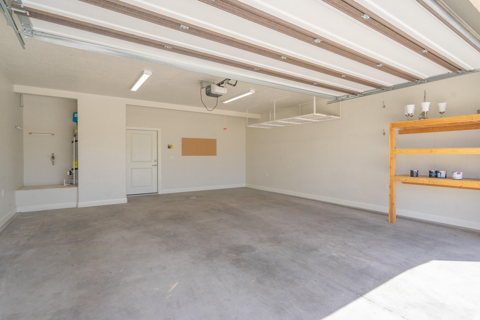 HURRICANE HEIGHTS - Residential