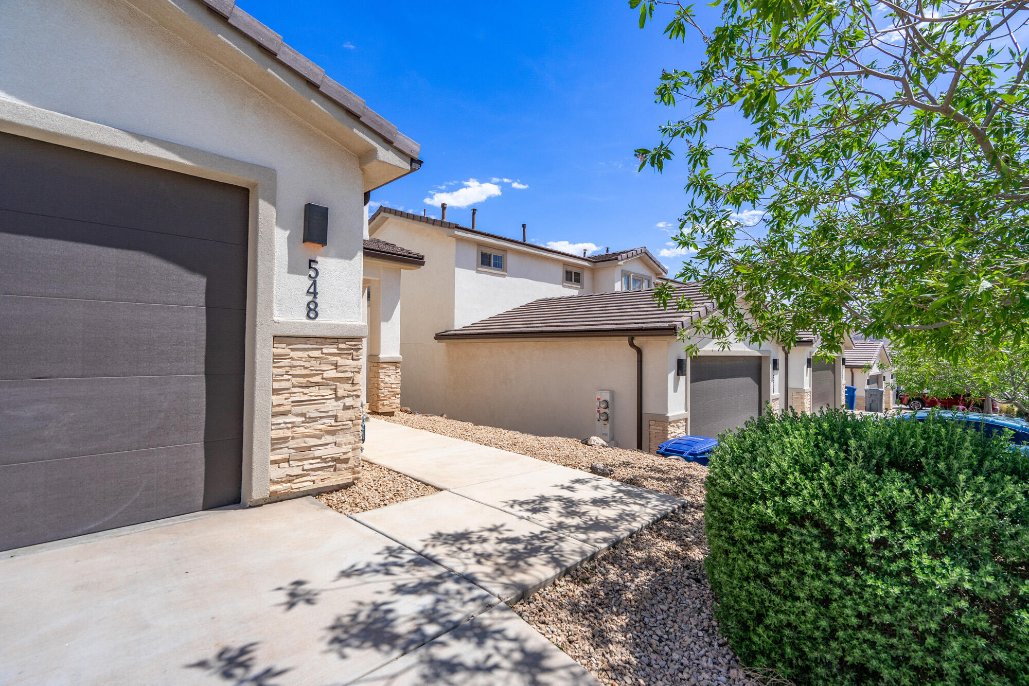 HURRICANE HEIGHTS - Residential