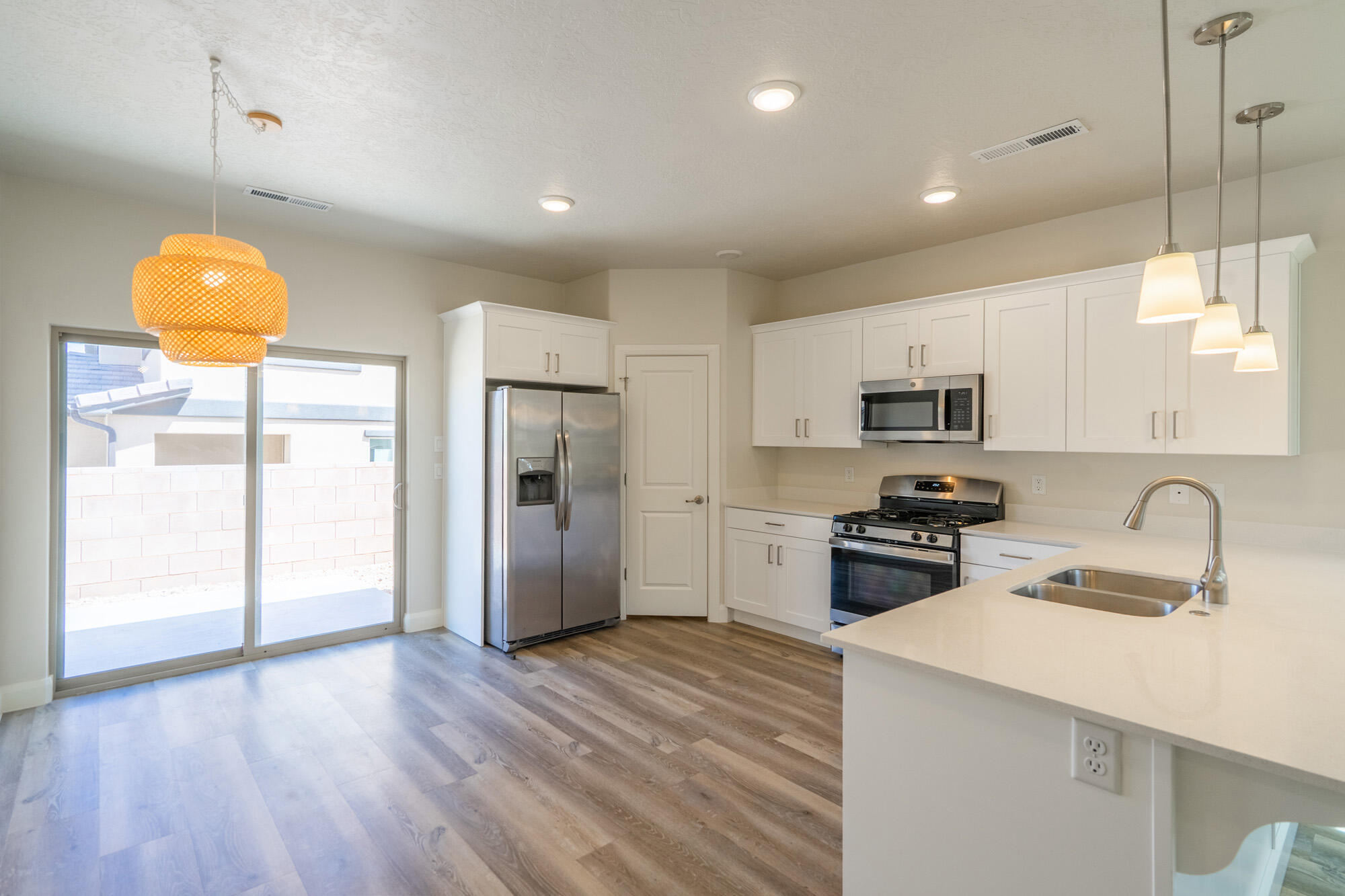 HURRICANE HEIGHTS - Residential