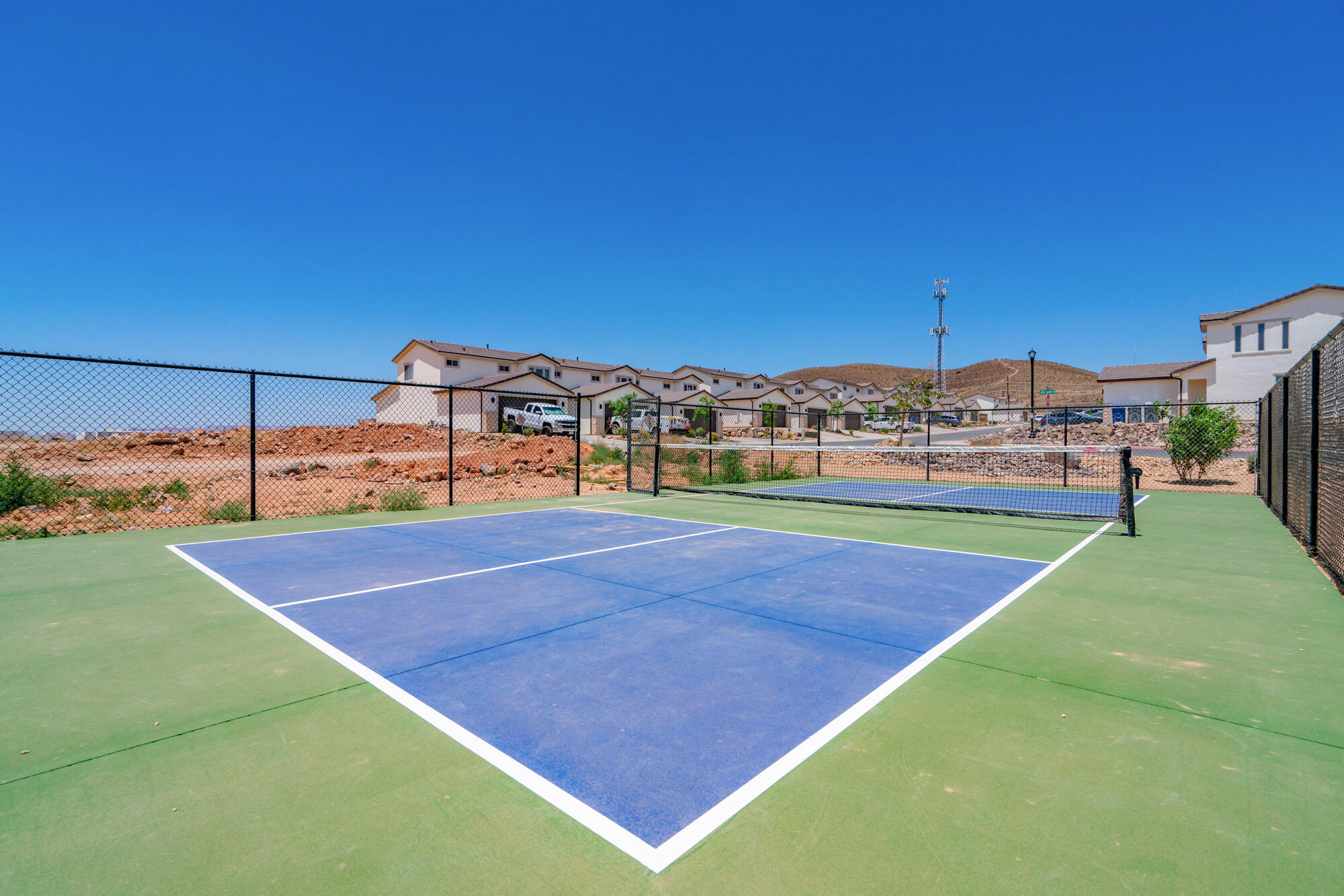 HURRICANE HEIGHTS - Residential