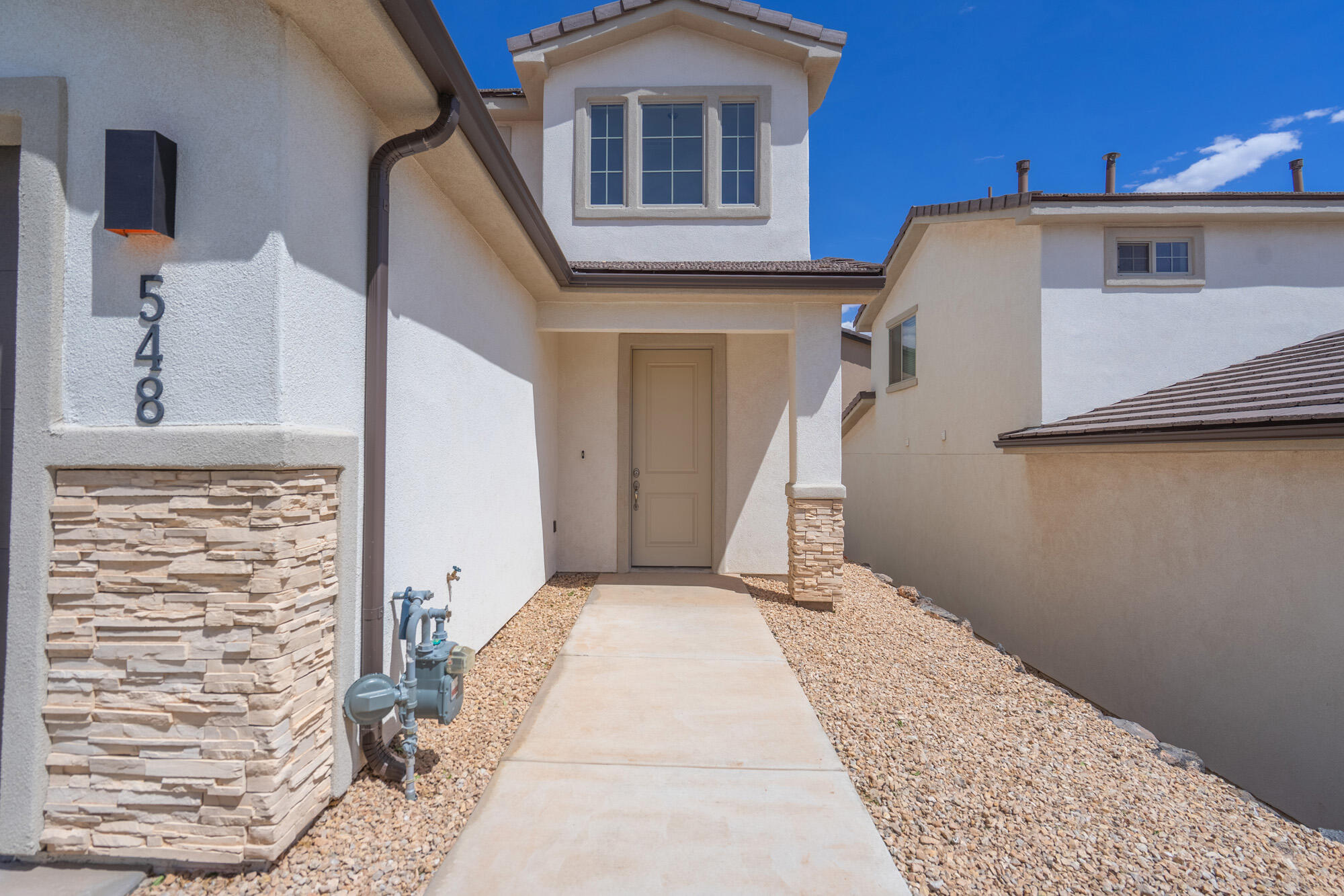 HURRICANE HEIGHTS - Residential