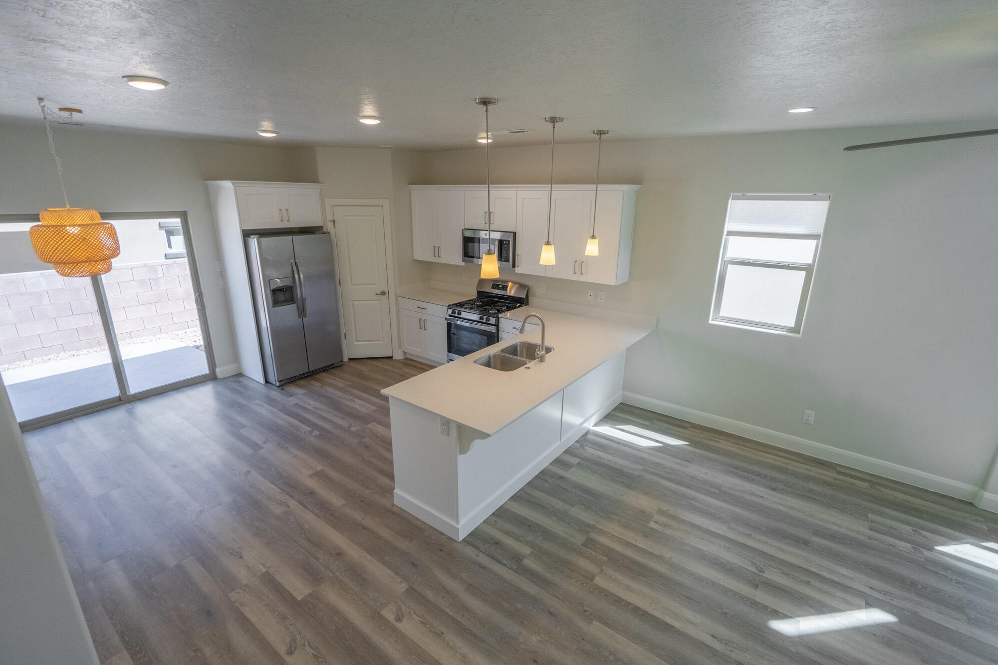 HURRICANE HEIGHTS - Residential