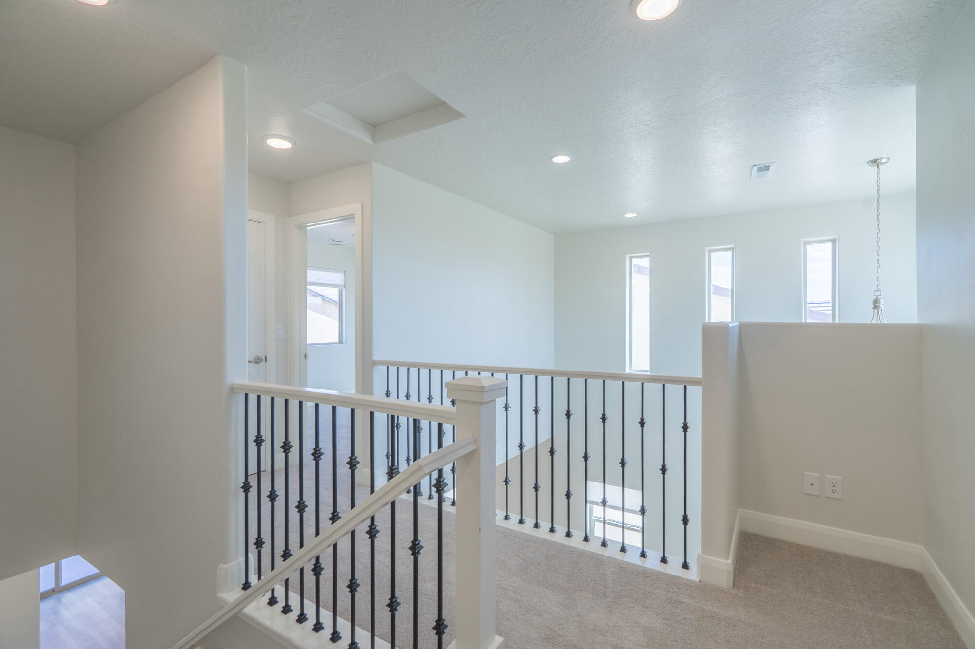 HURRICANE HEIGHTS - Residential