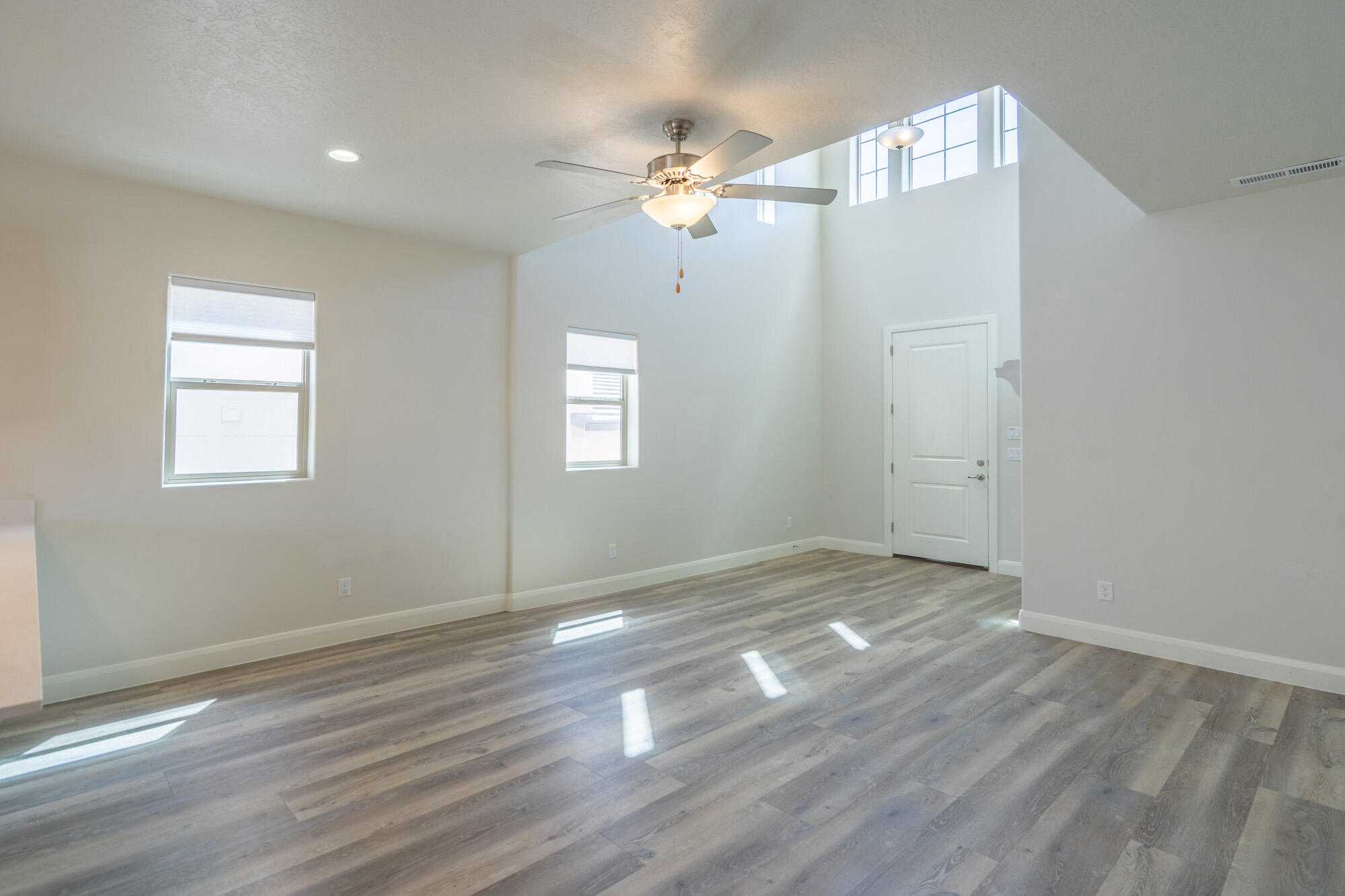 HURRICANE HEIGHTS - Residential