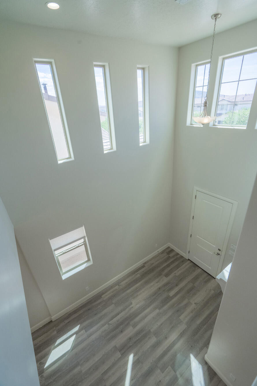 HURRICANE HEIGHTS - Residential